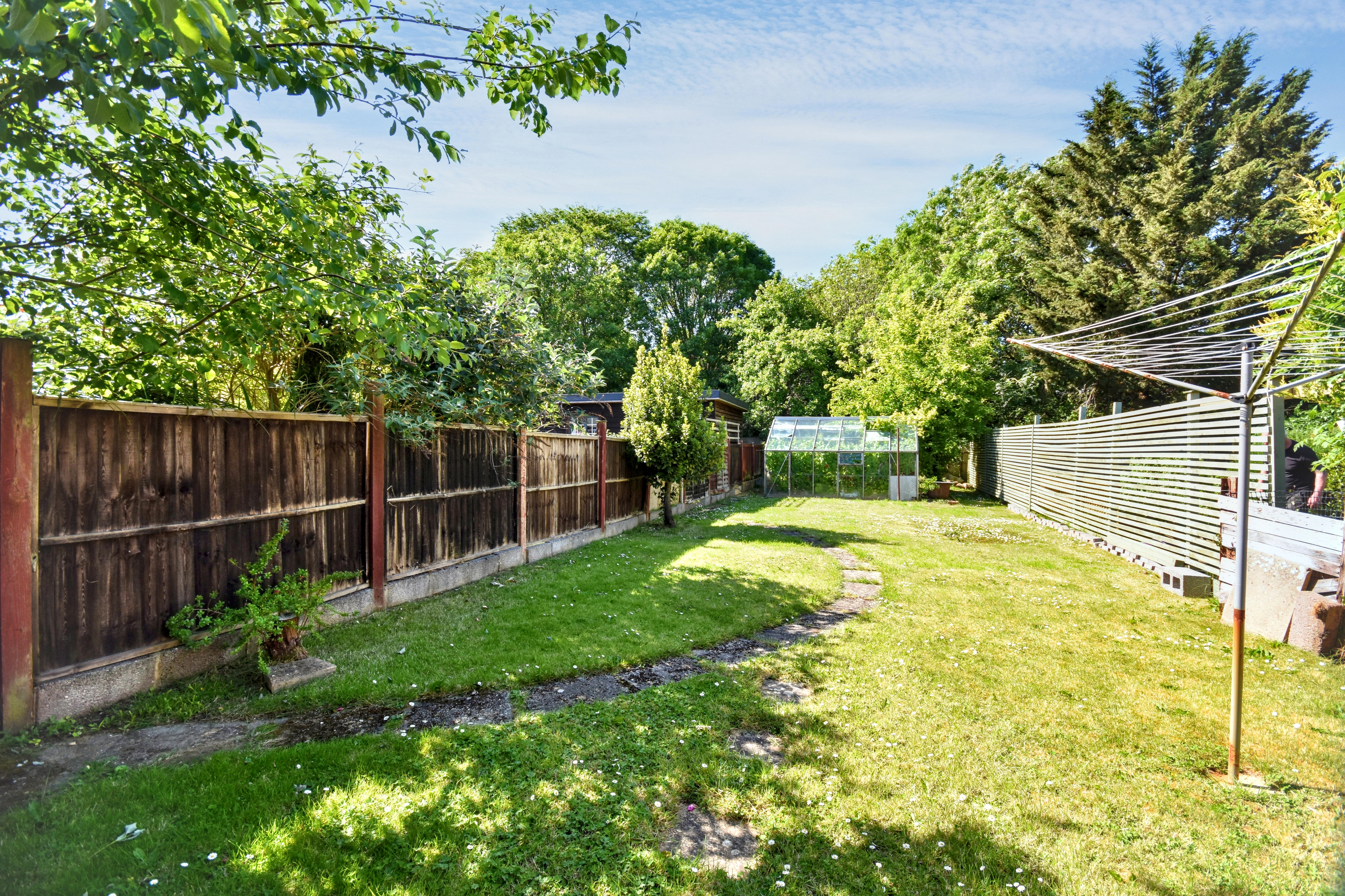 18 - Garden