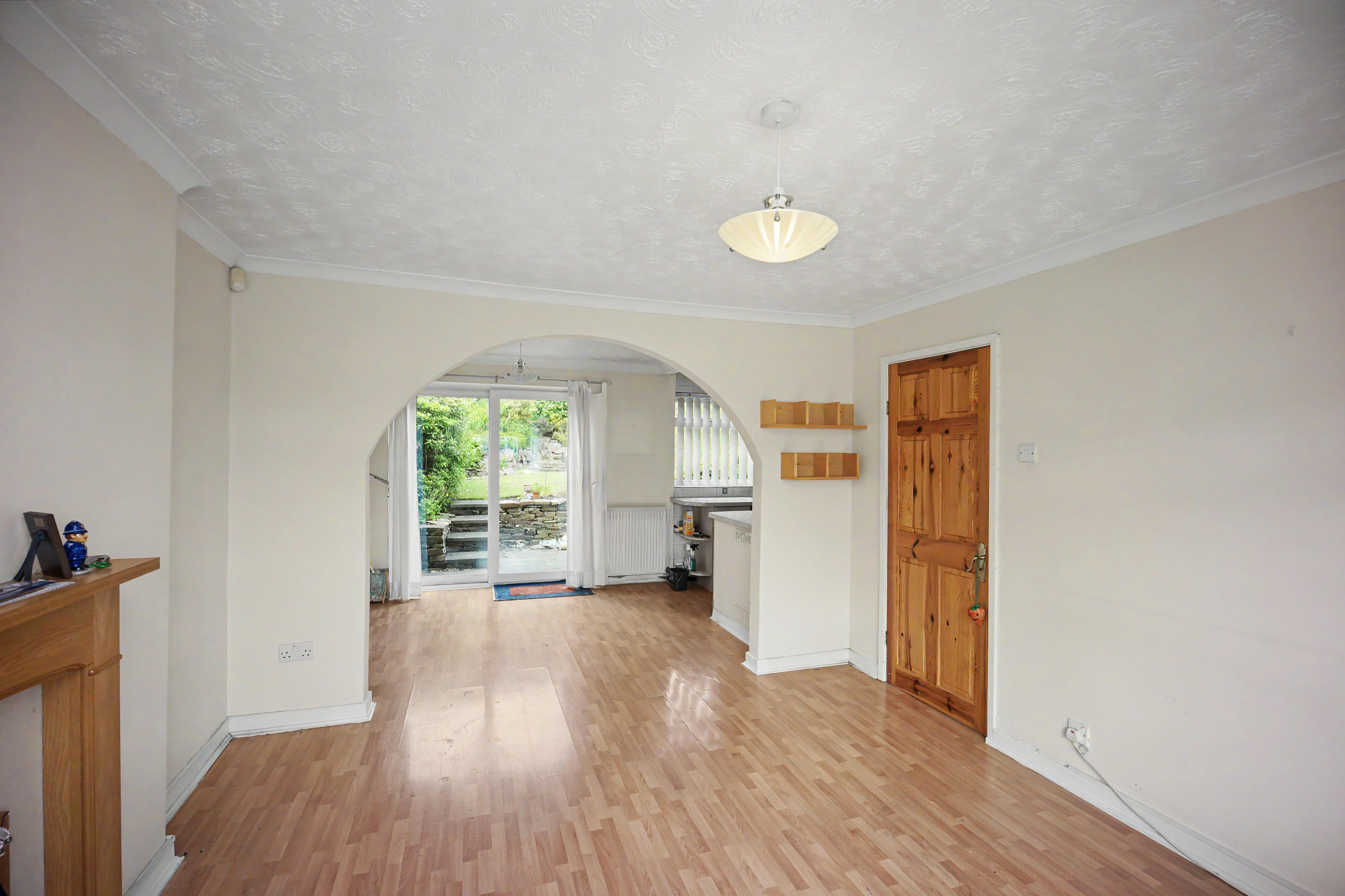 6  - Living room