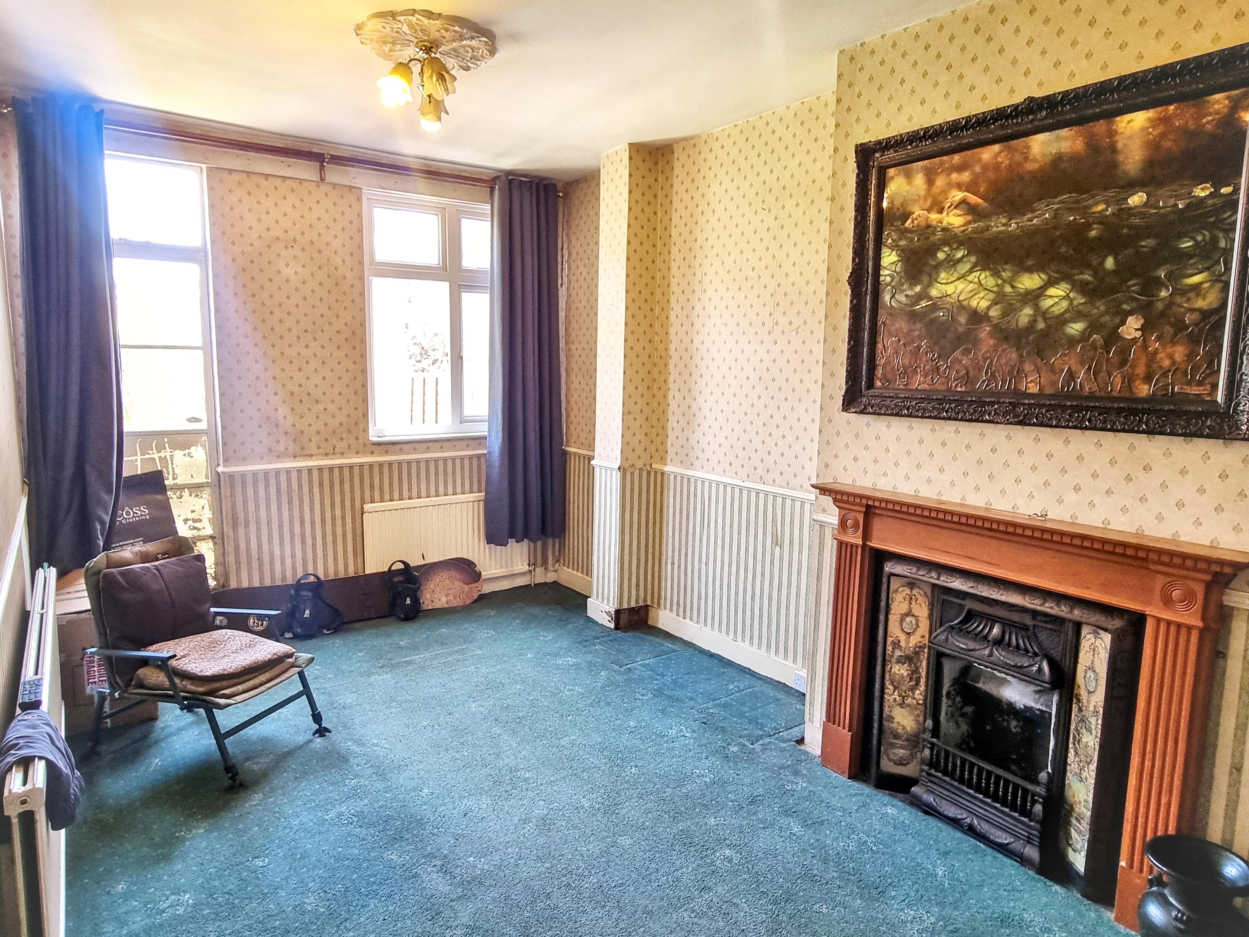 5 - Dining room