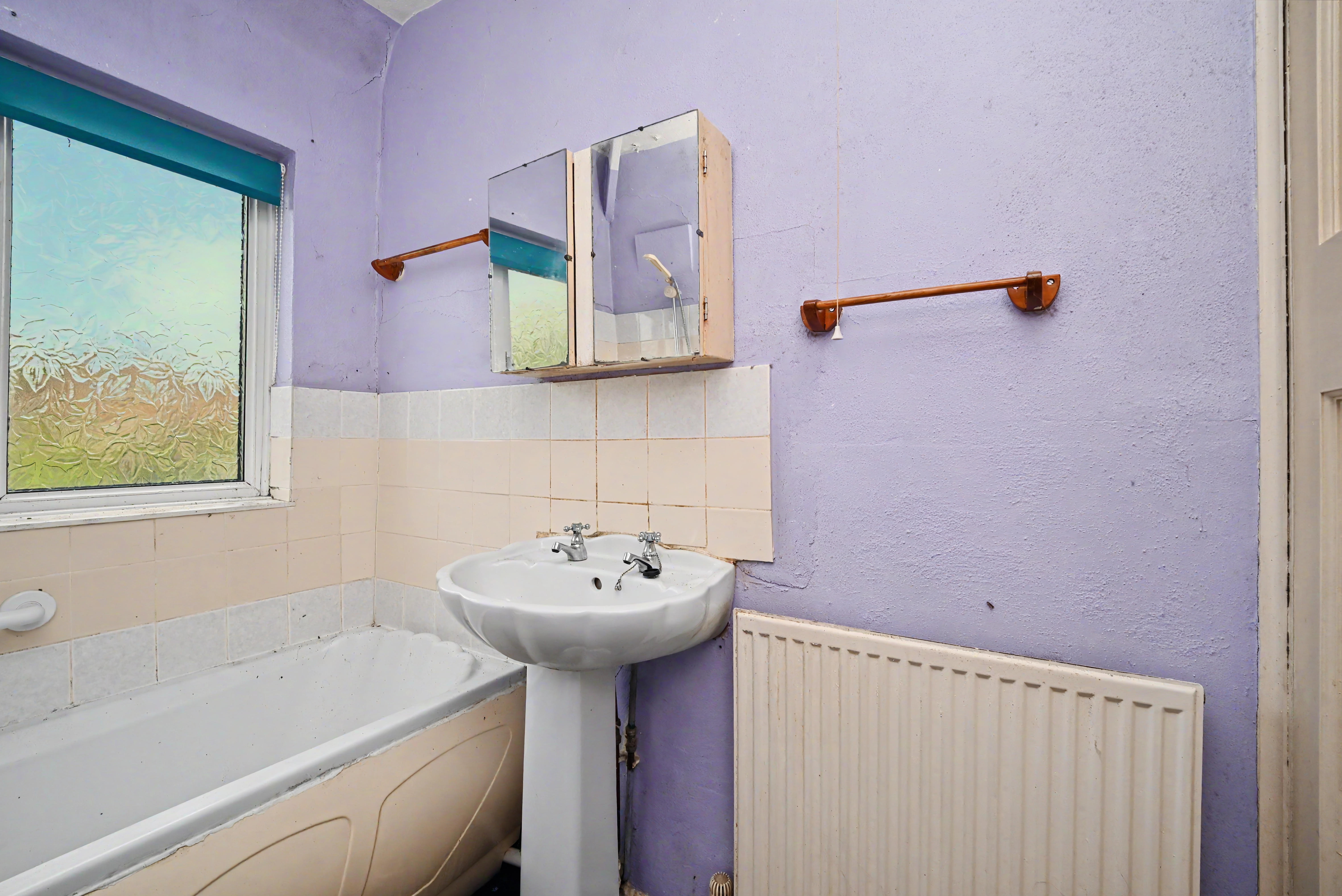 17 - Bathroom