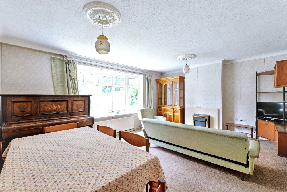 7 - Living room
