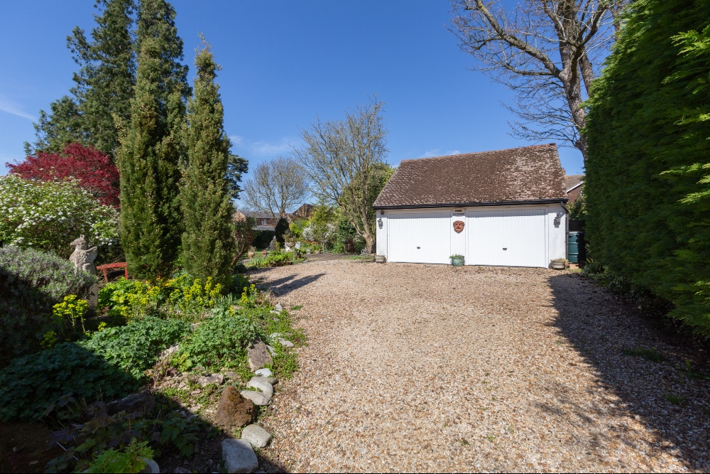 37 - Driveway