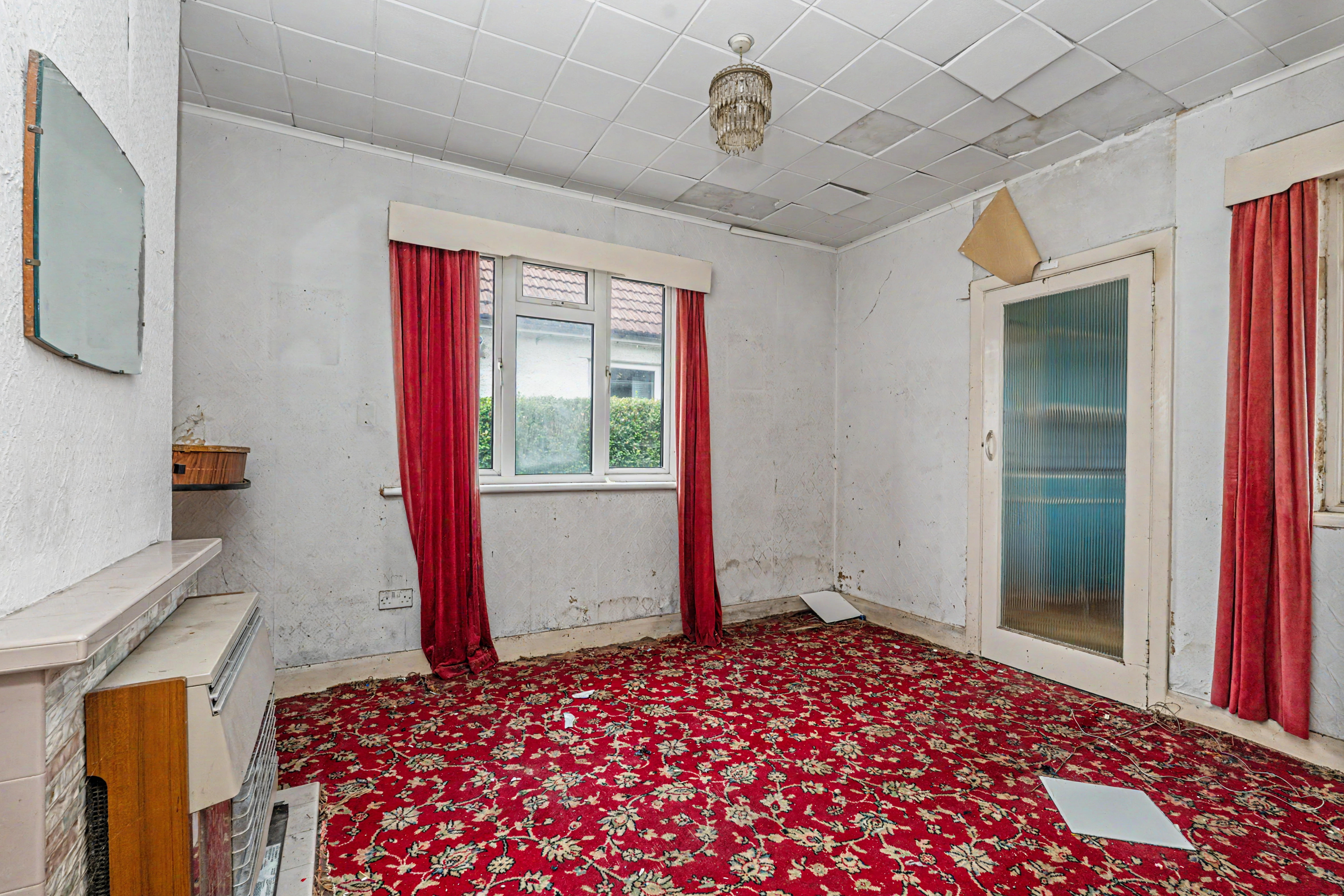 9 - Dining room