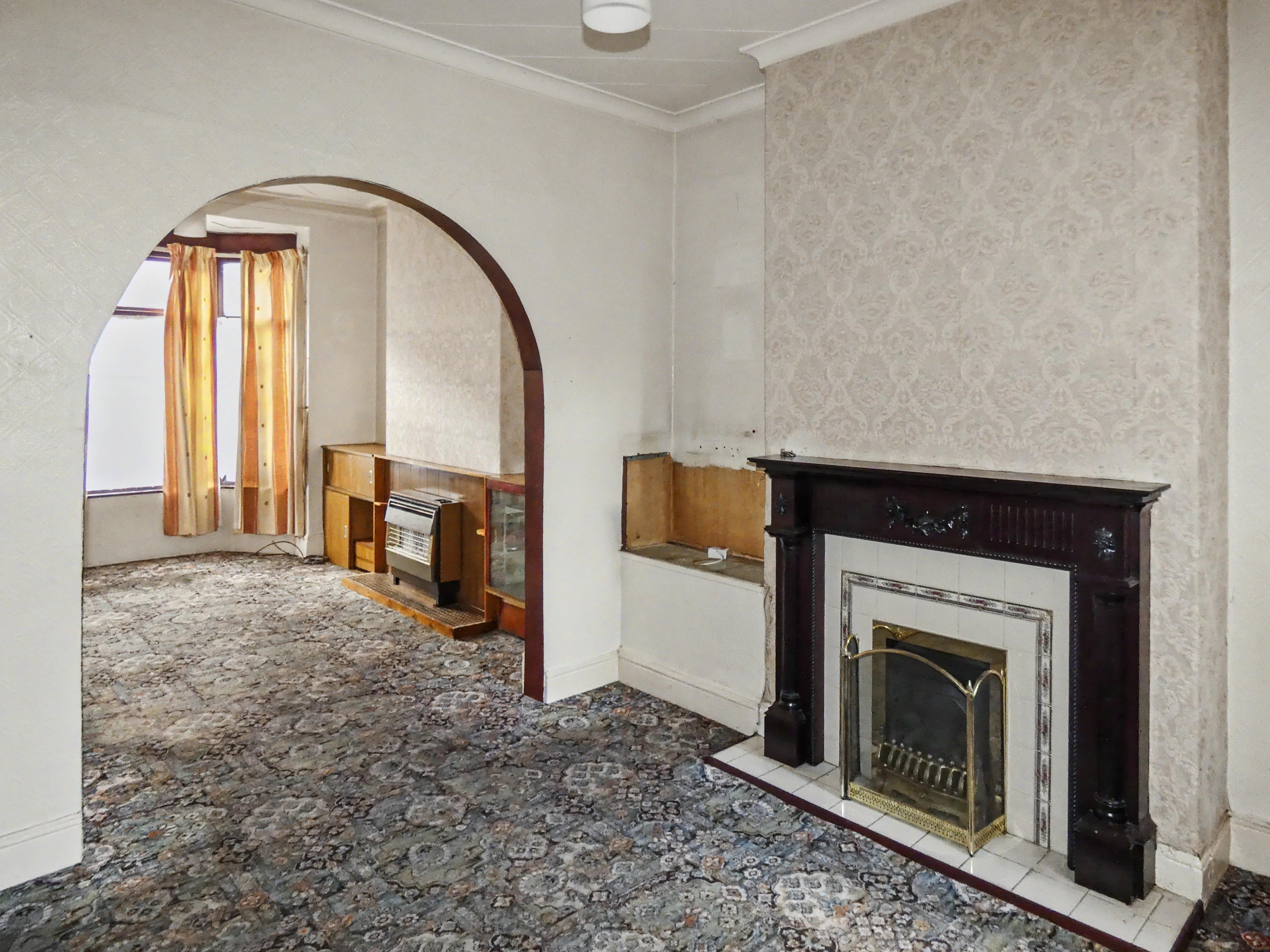 4 - Dining room