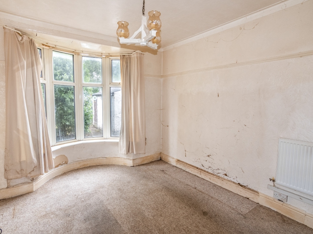 4 - Living room