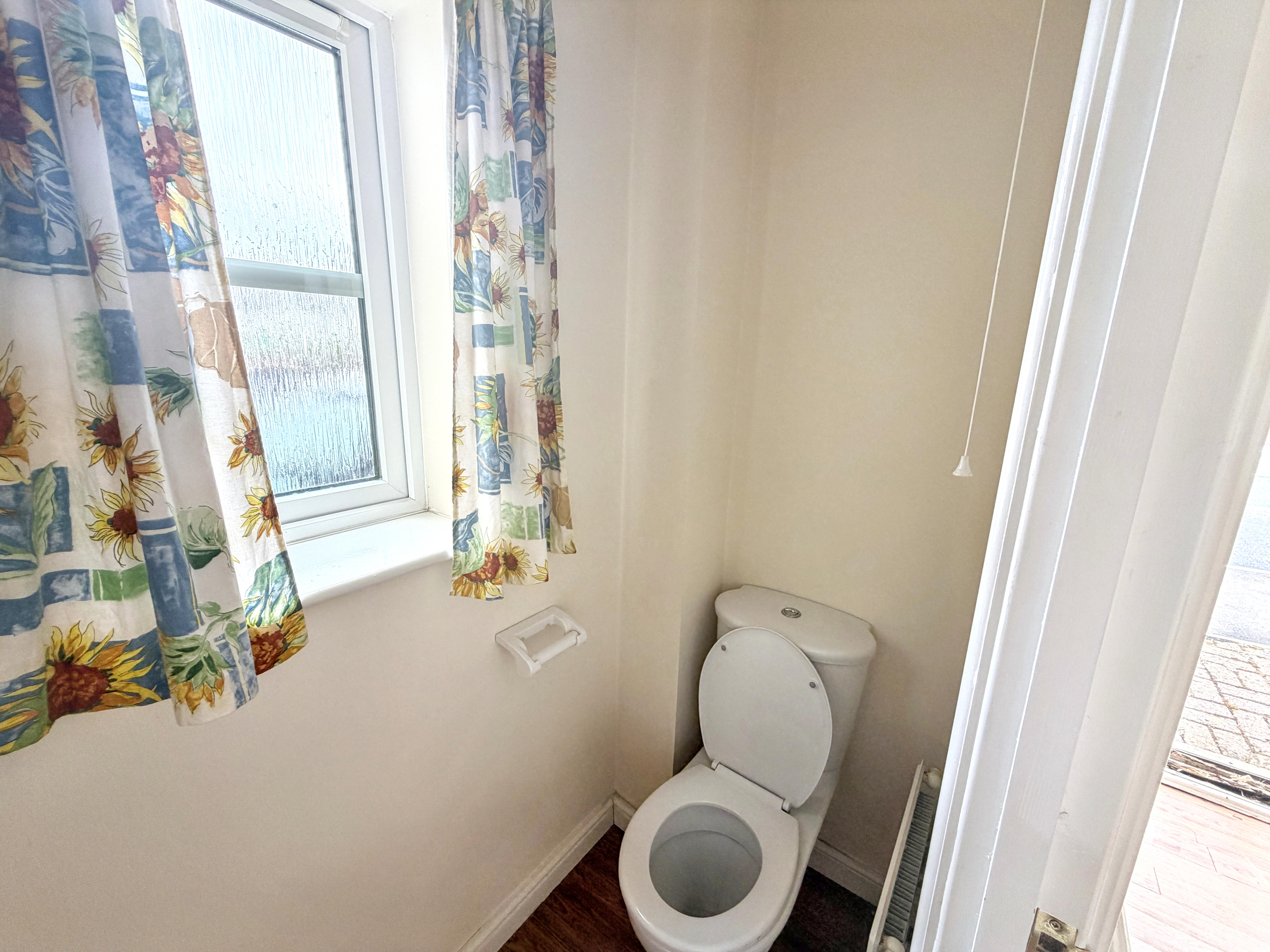 8 - WC