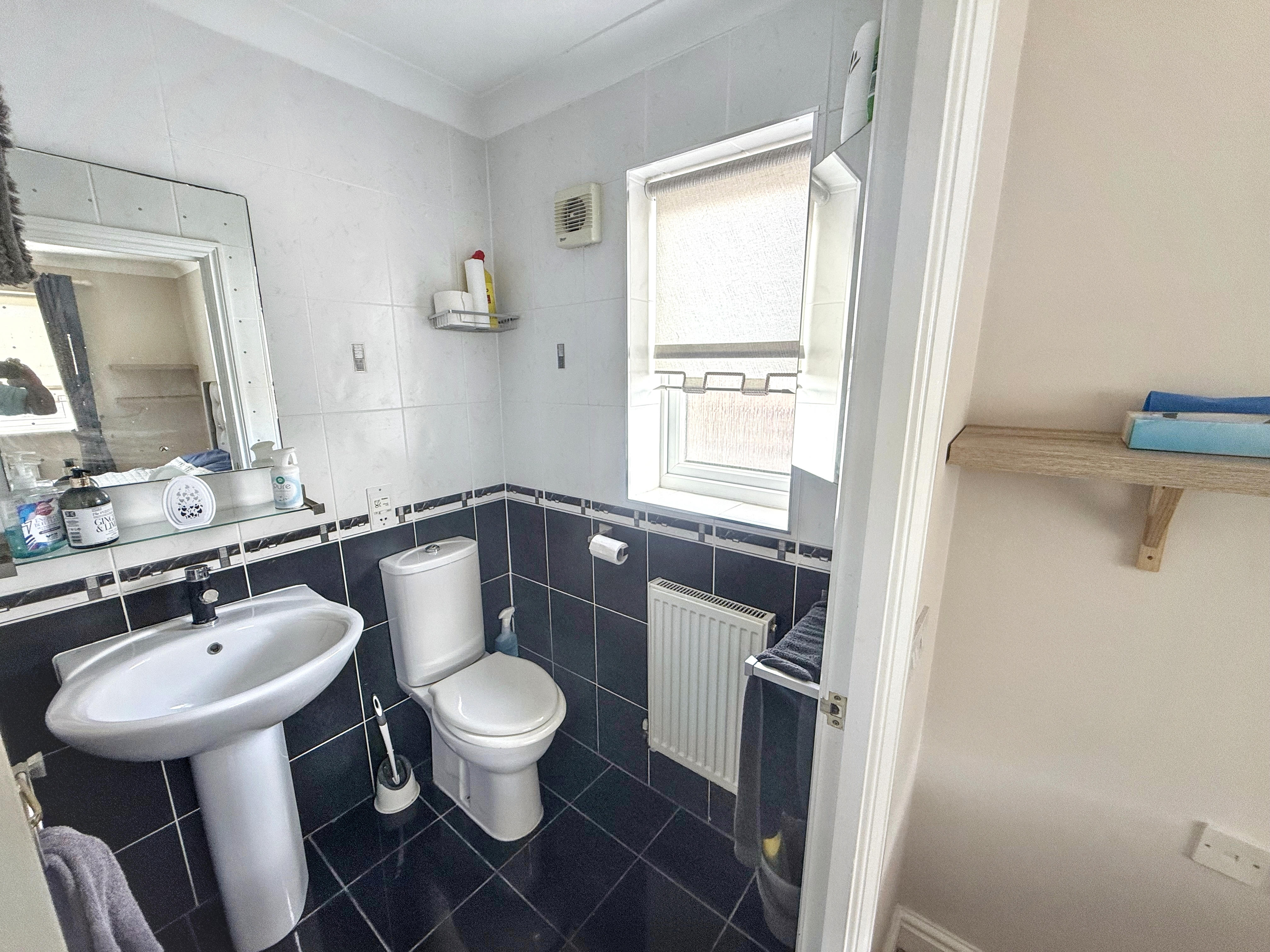 11 - Ensuite
