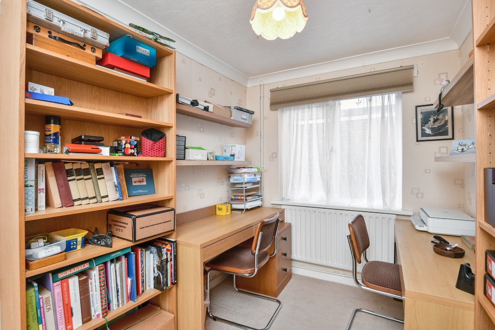 16 - Bedroom 3