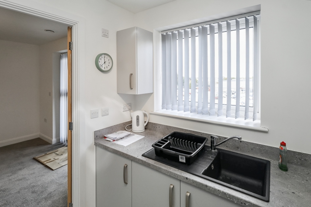 5 - Kitchen