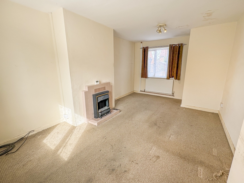 2 - Living room