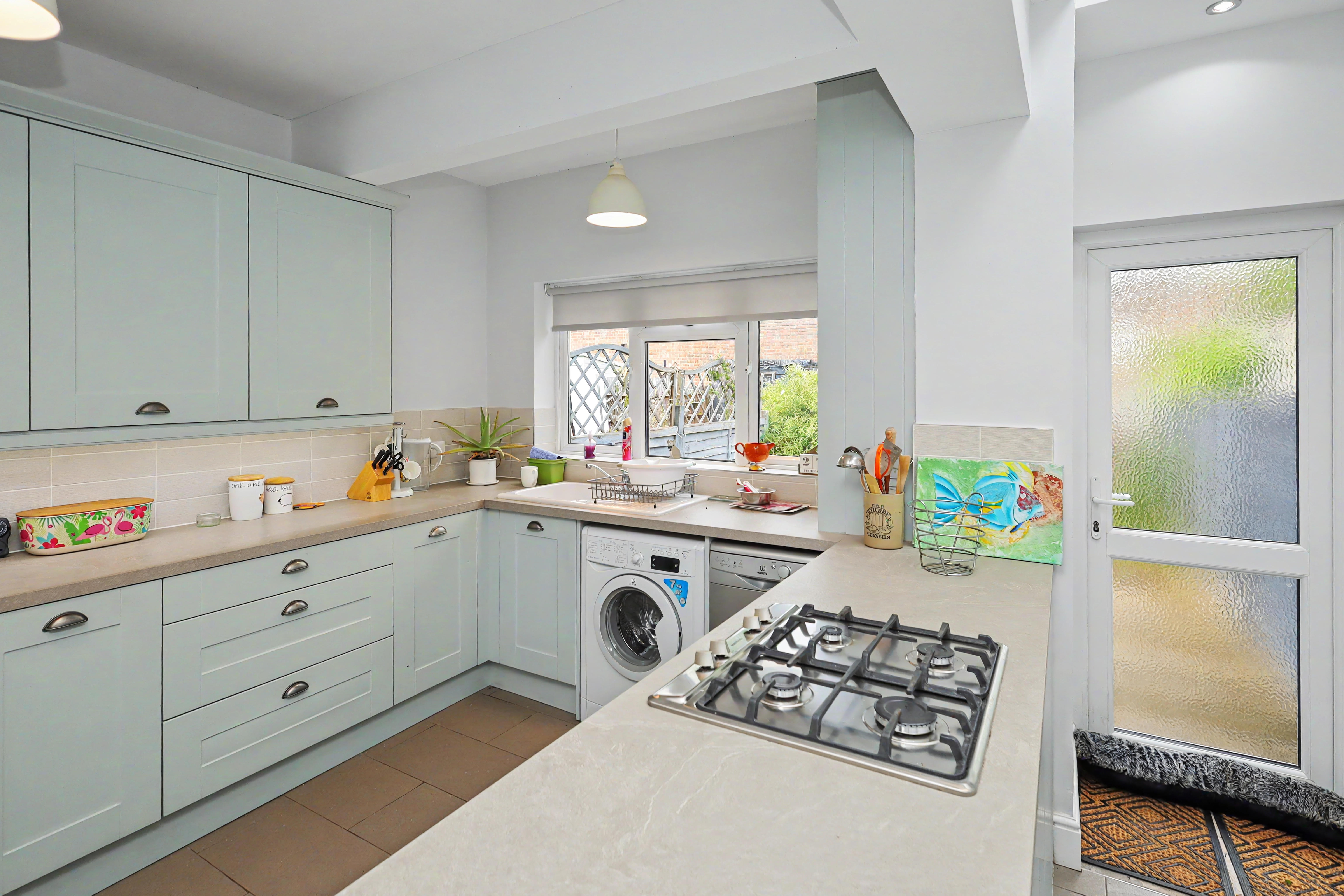 6 Kitchen