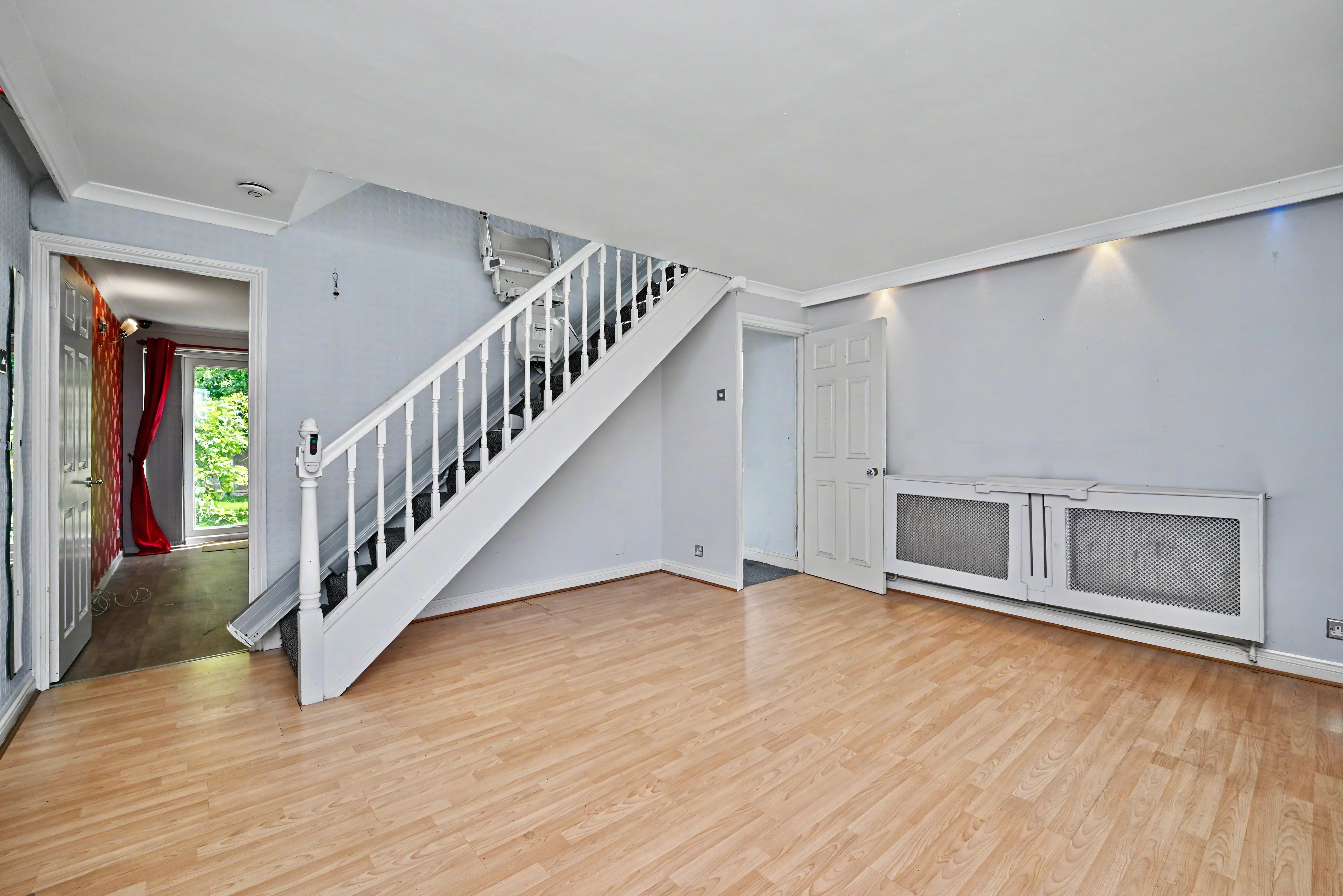6 - Living room