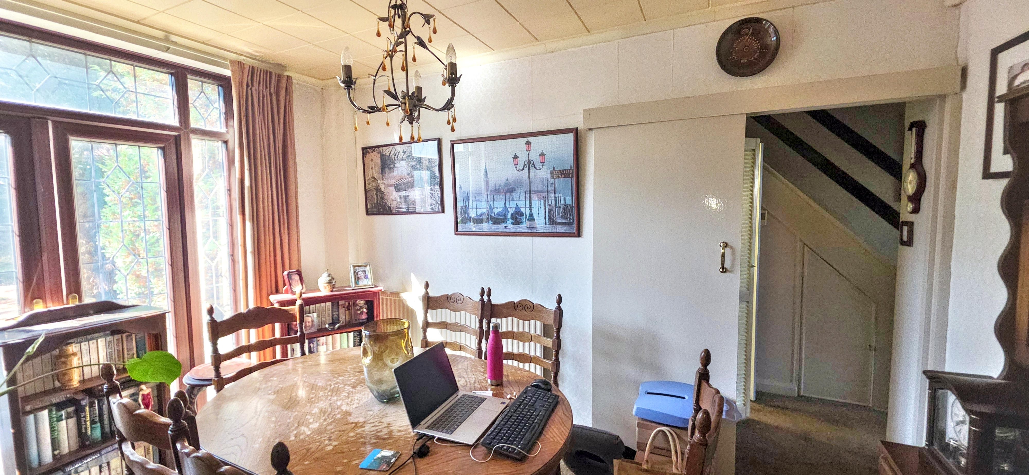 6 - Dining room