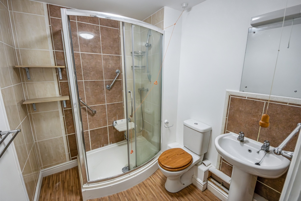19 - Bathroom
