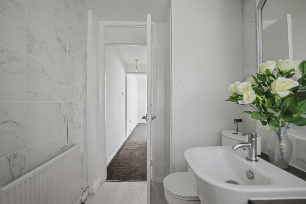 20 - Bathroom