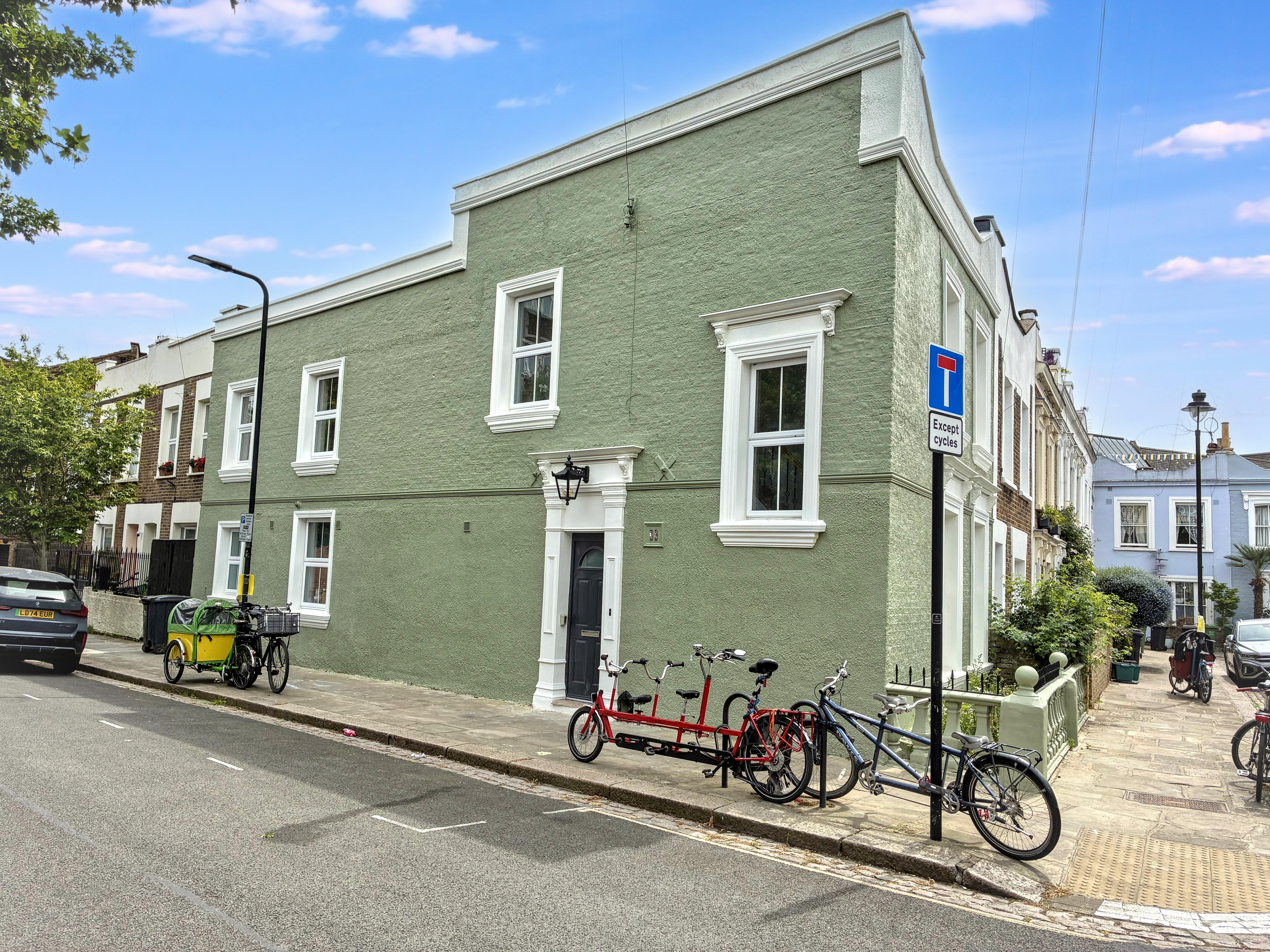 39  Hadley Street, London, NW1 8TA