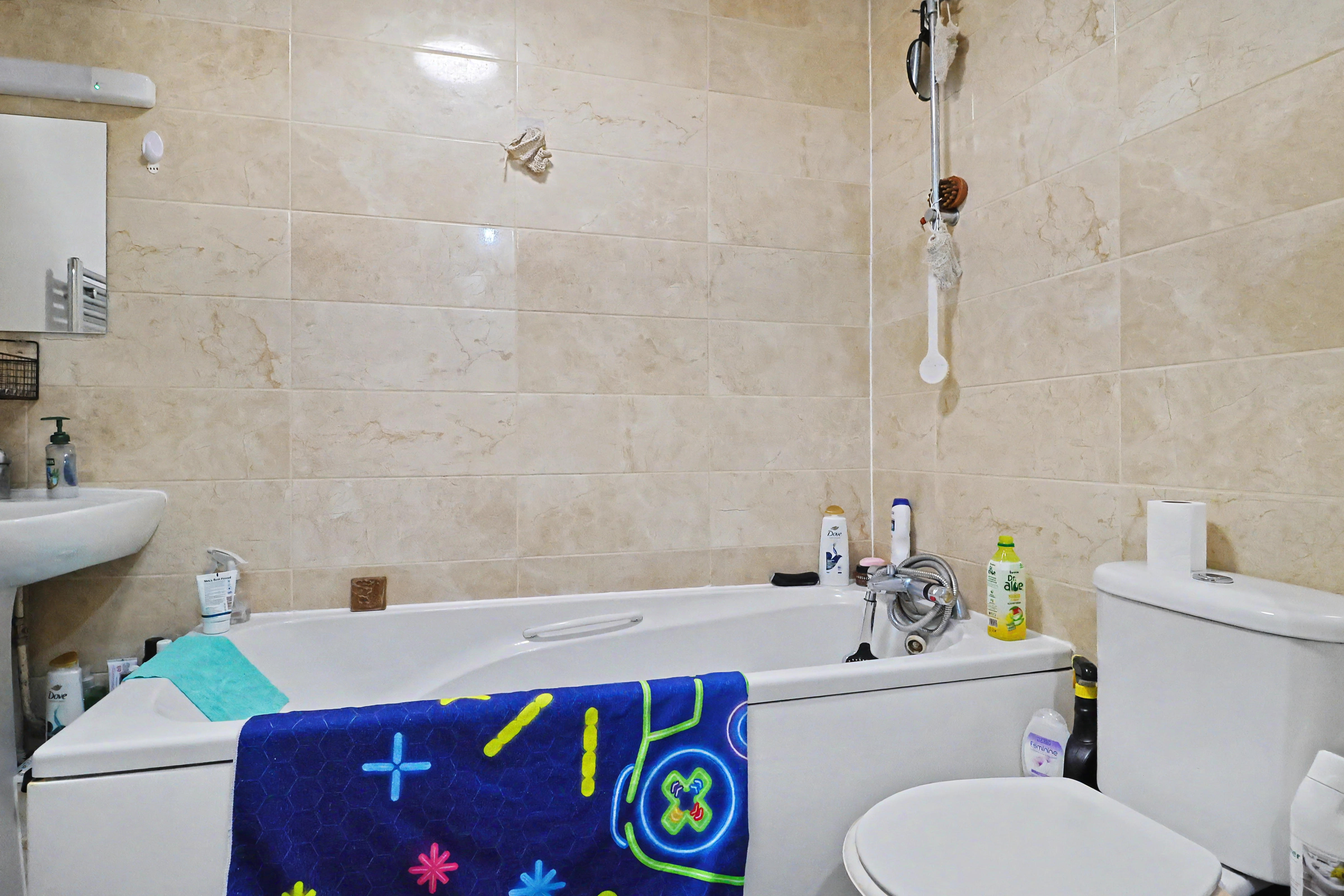 10 - Bathroom