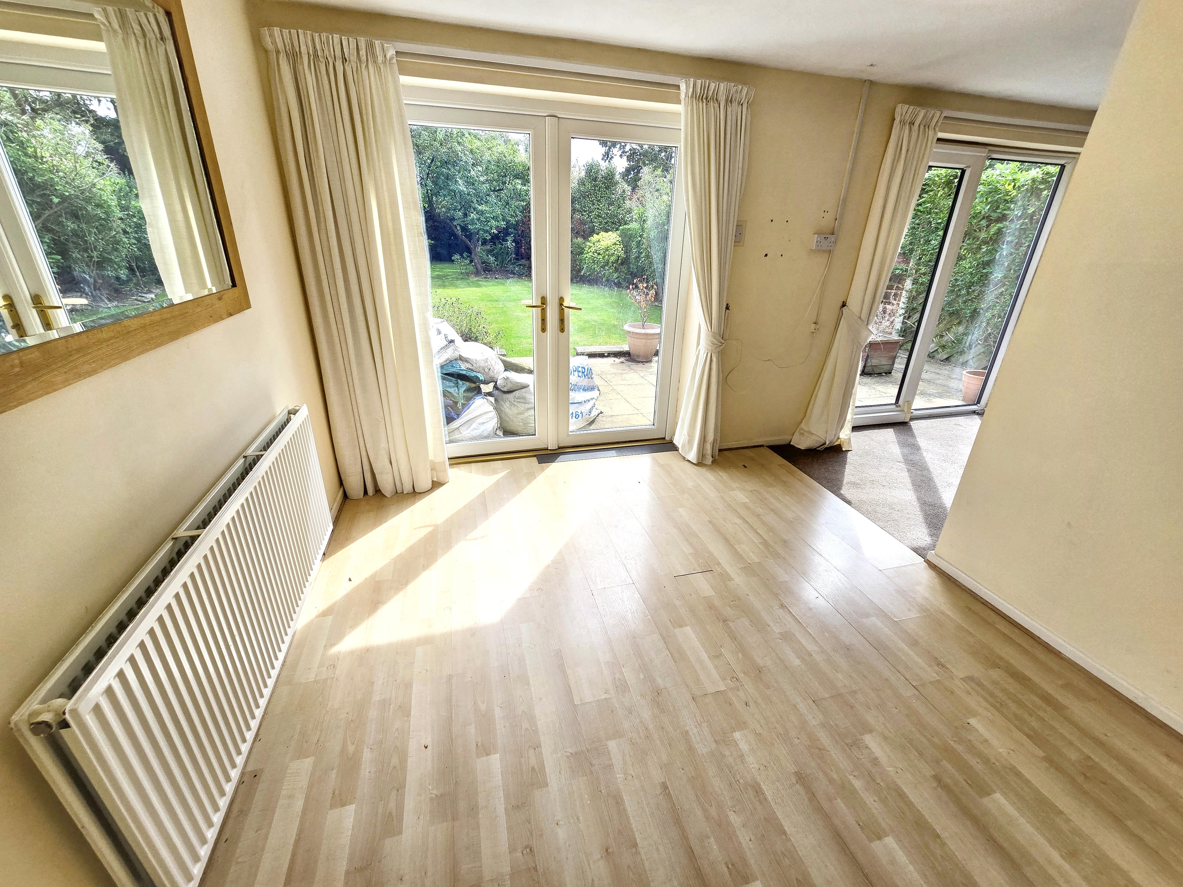 5 - Dining room