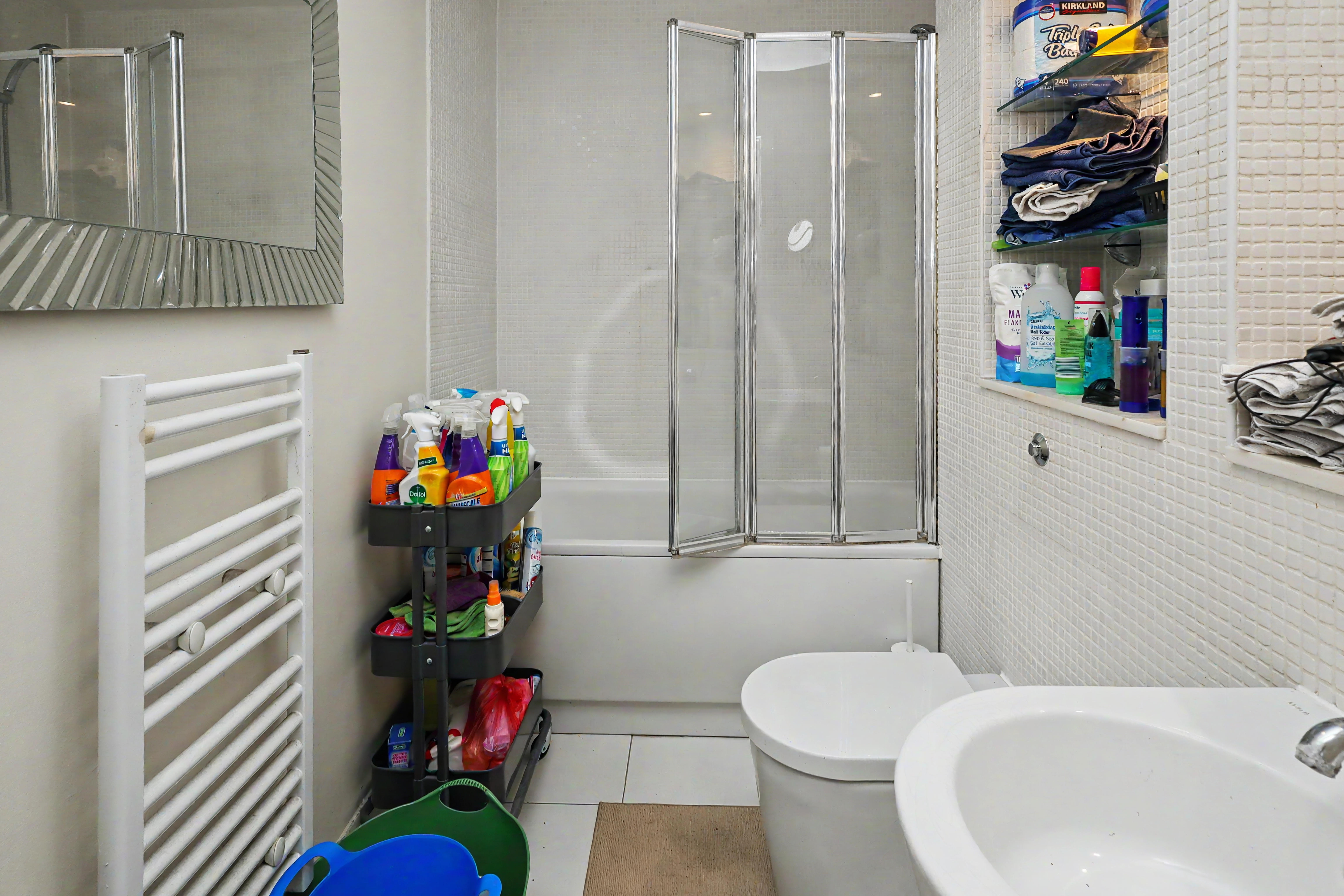 12 - Bathroom