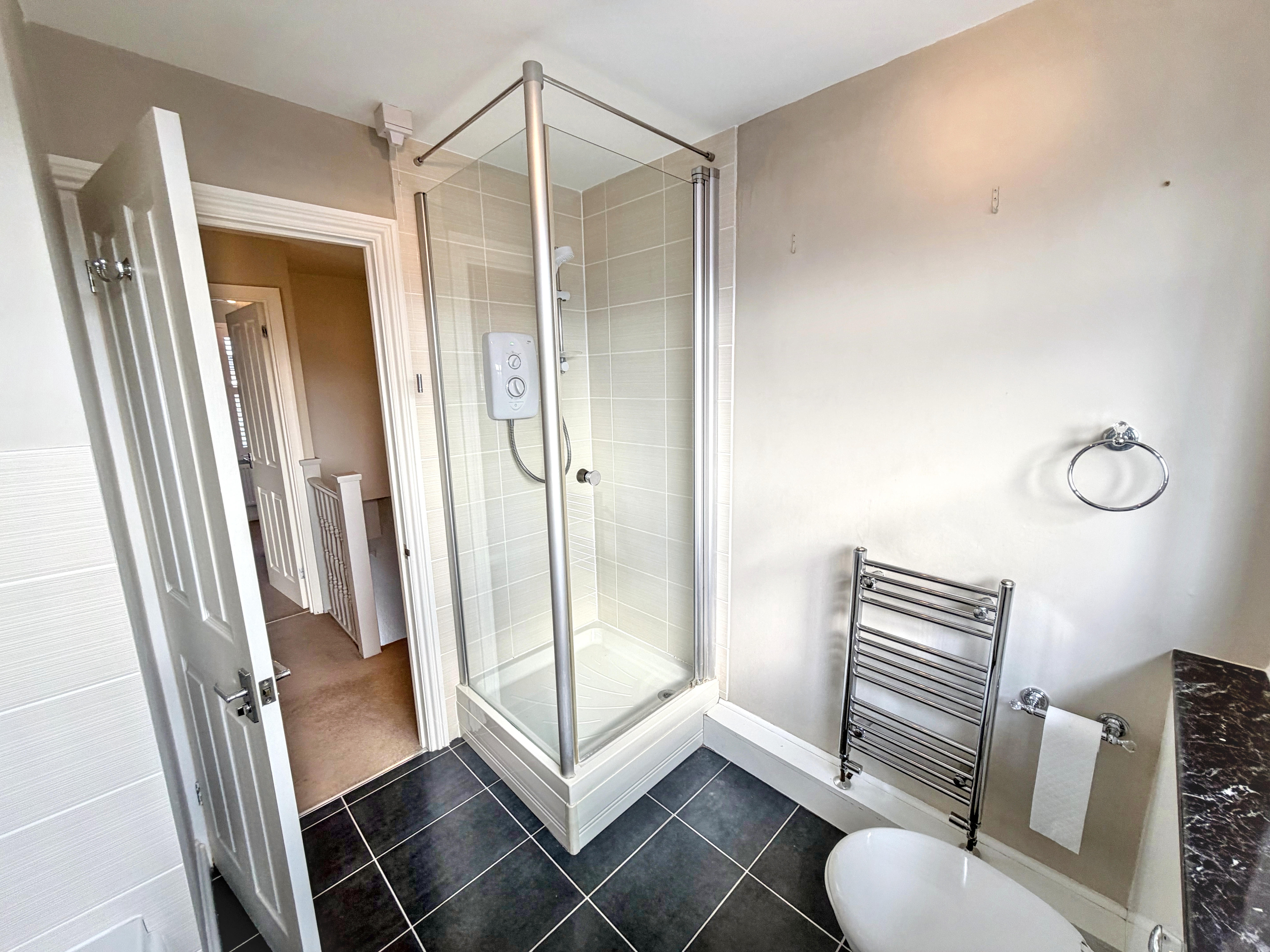 14 Bathroom