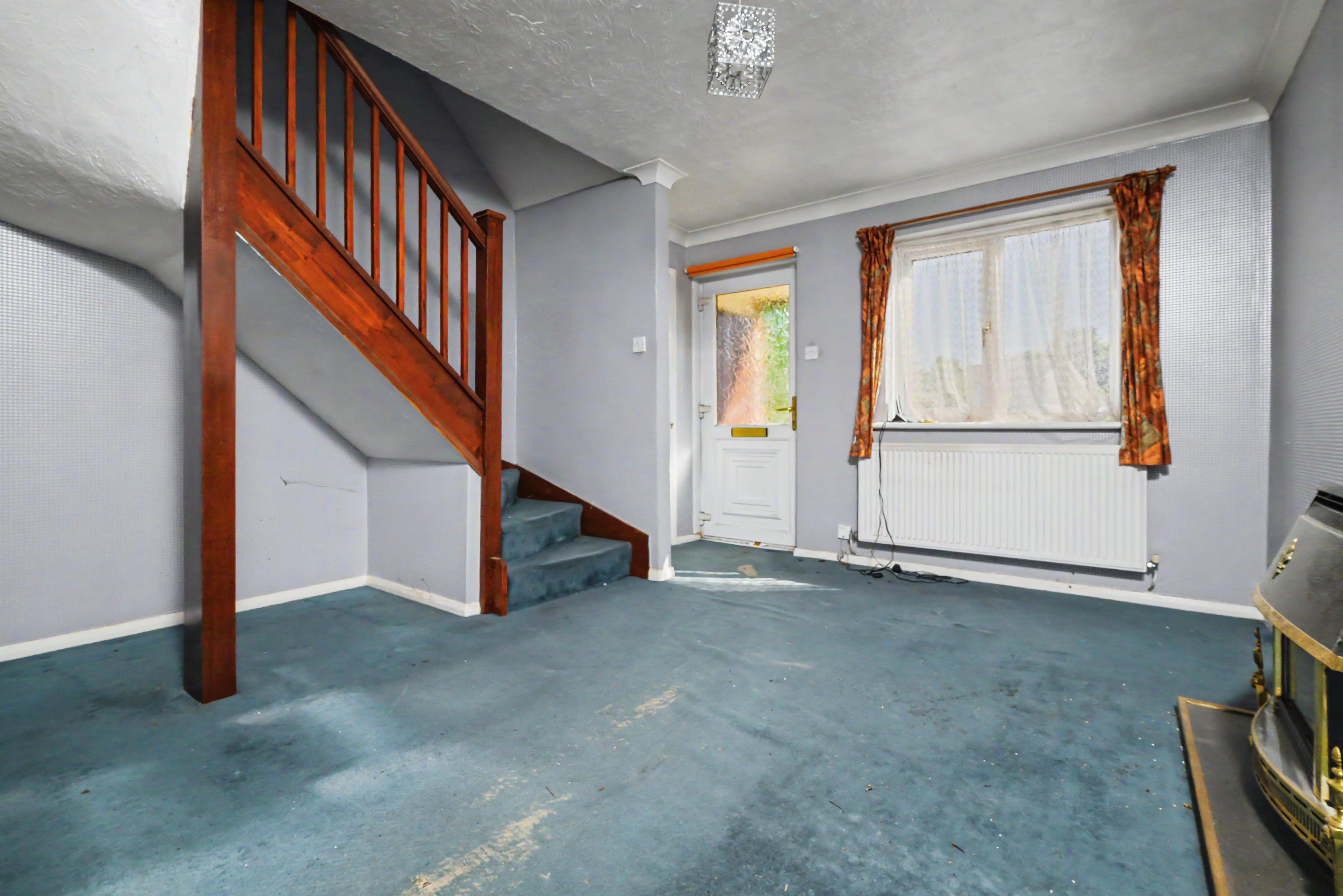 5 - Living room