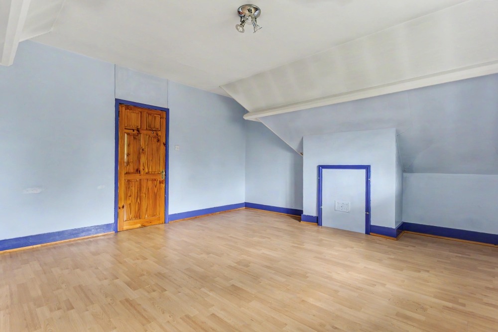 26 - Bedroom 6