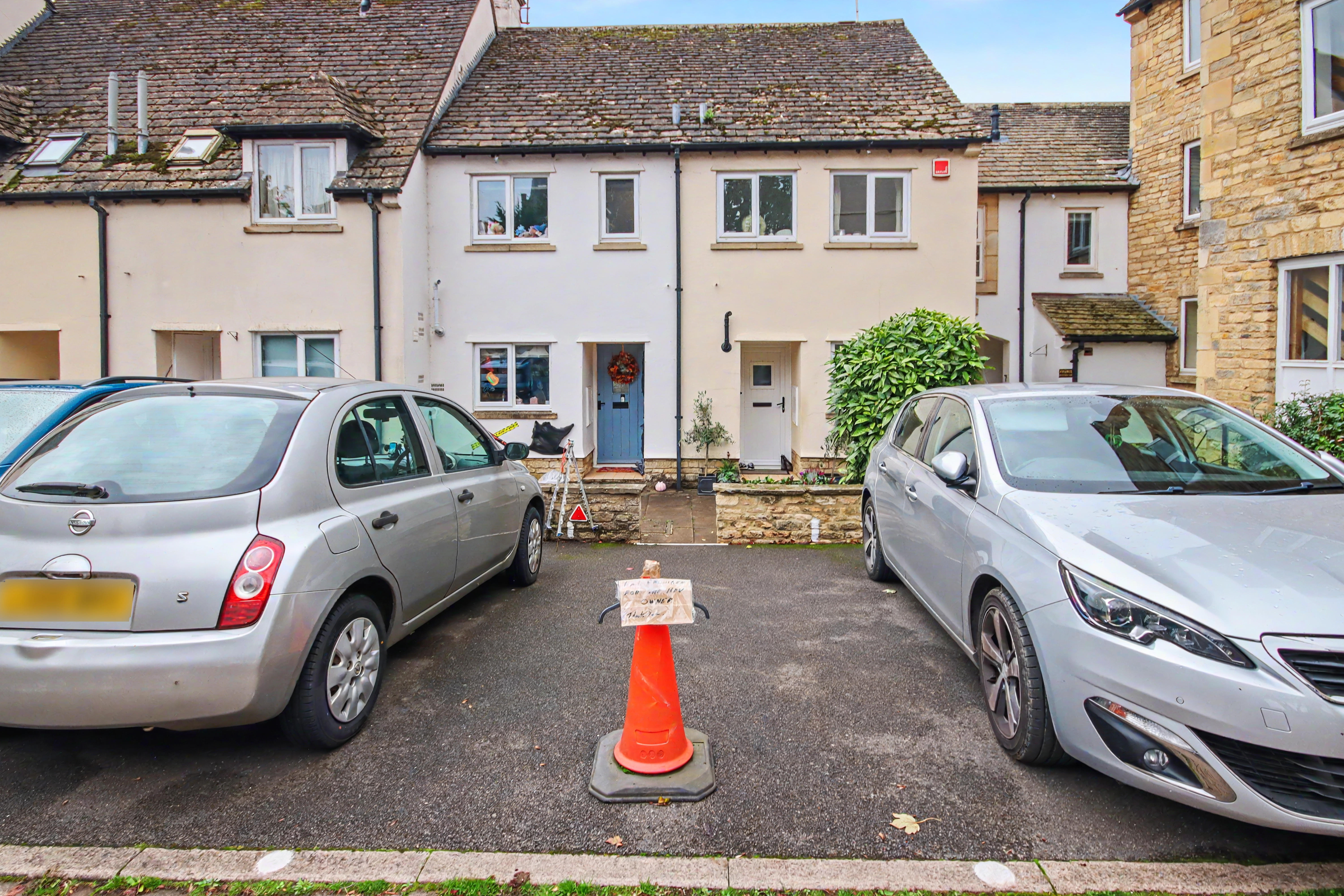 12 - Parking