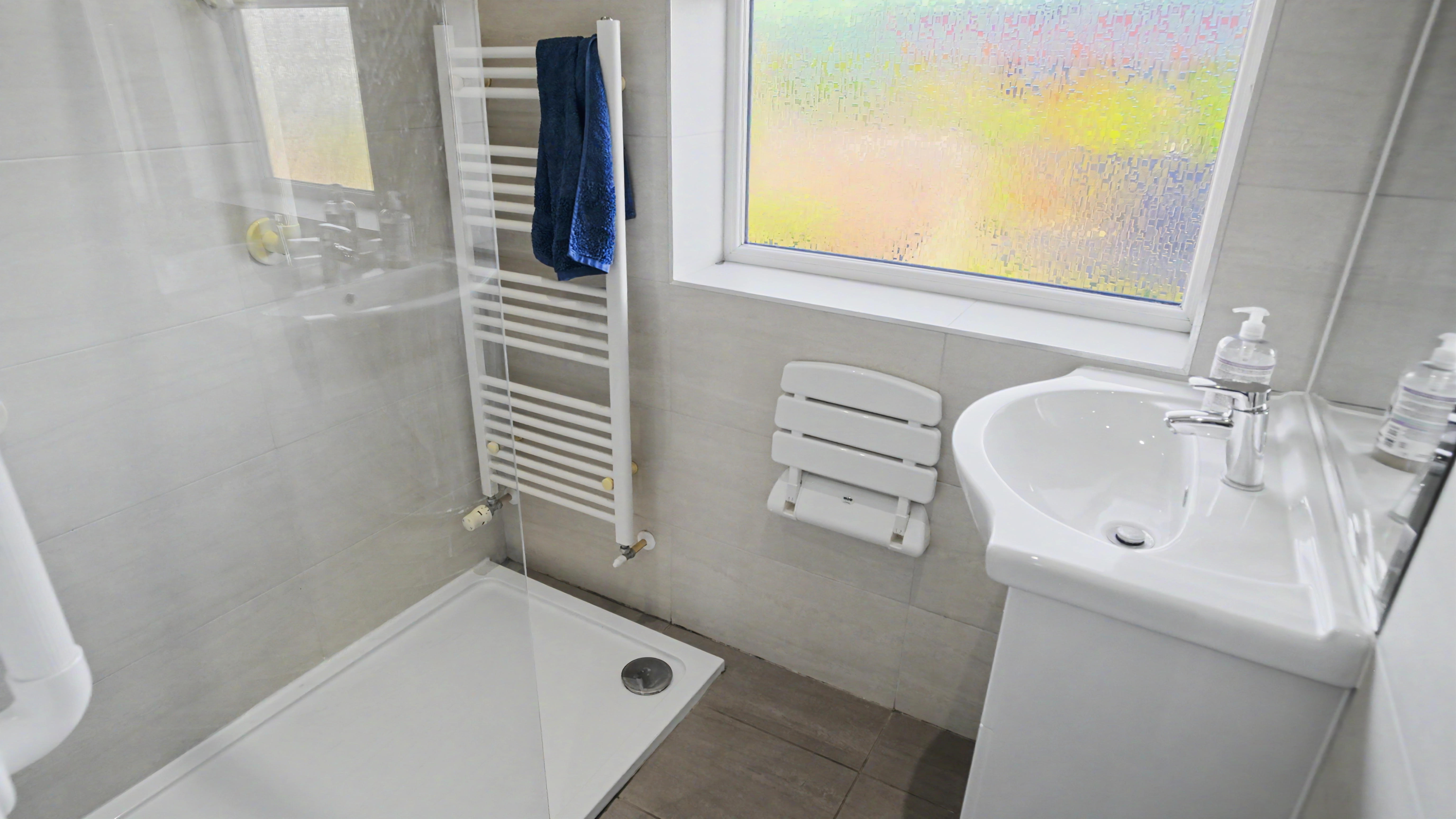 14 - Bathroom