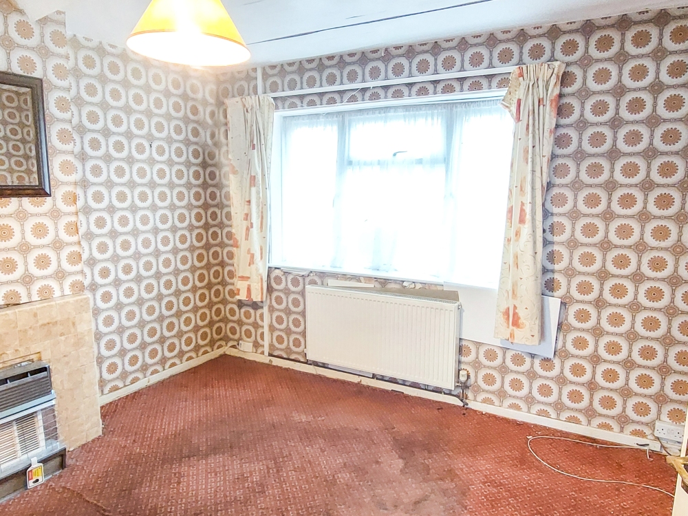 6 - Living room