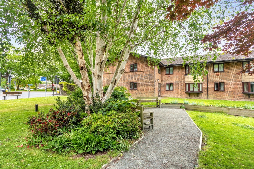 12 St. Ives  Belloc Close, Crawley, RH10 3RY