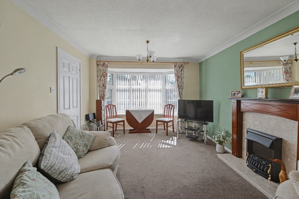 7 - Living room