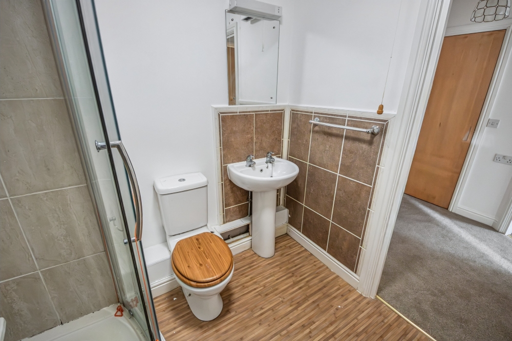 20 - Bathroom