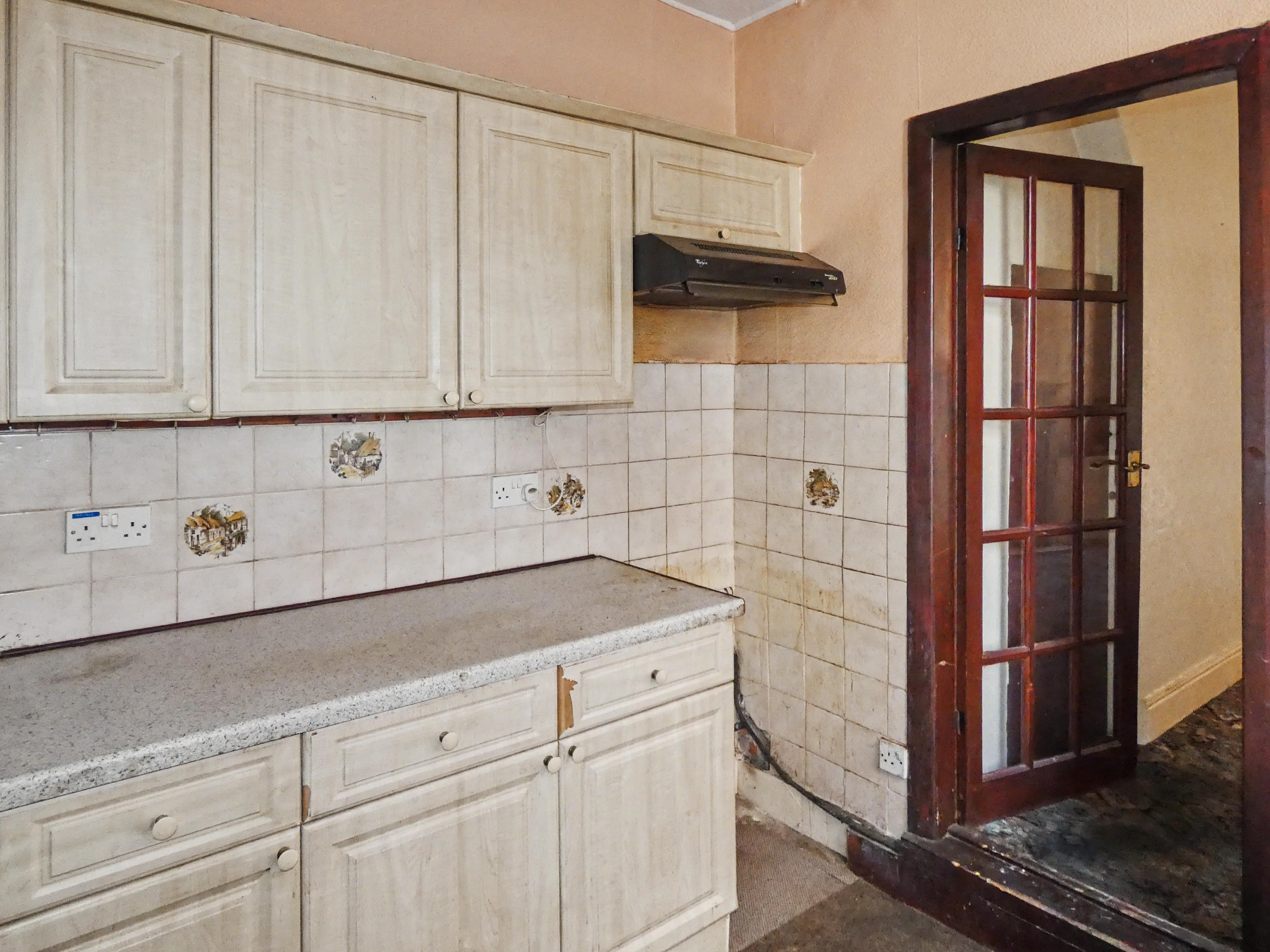 7 Kitchen
