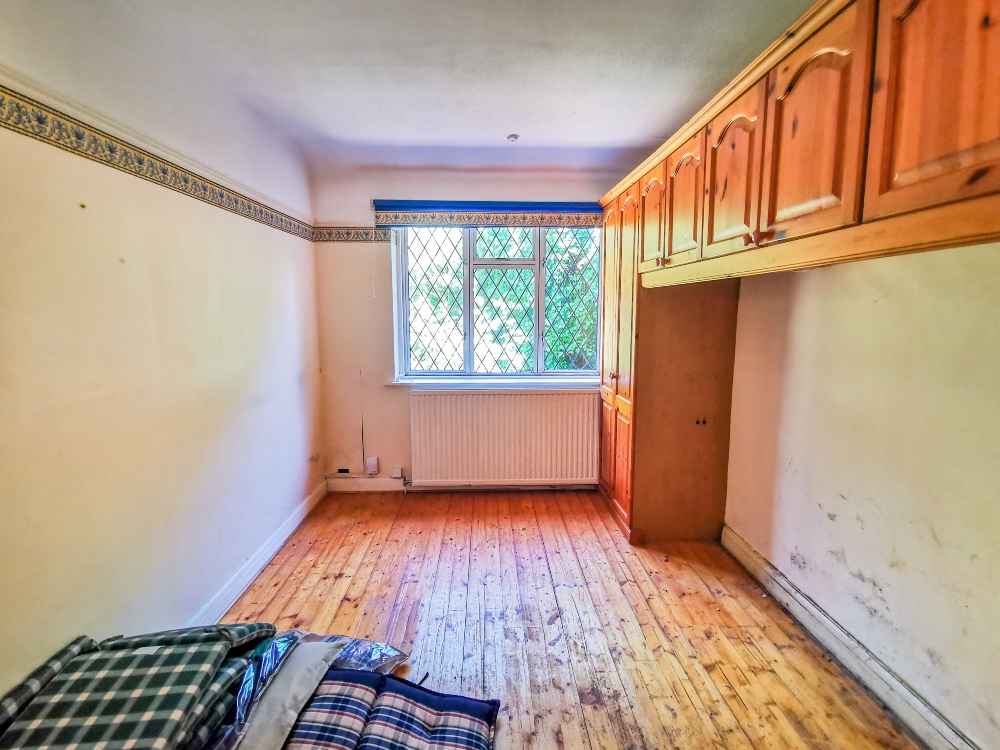 12 - Bedroom 1