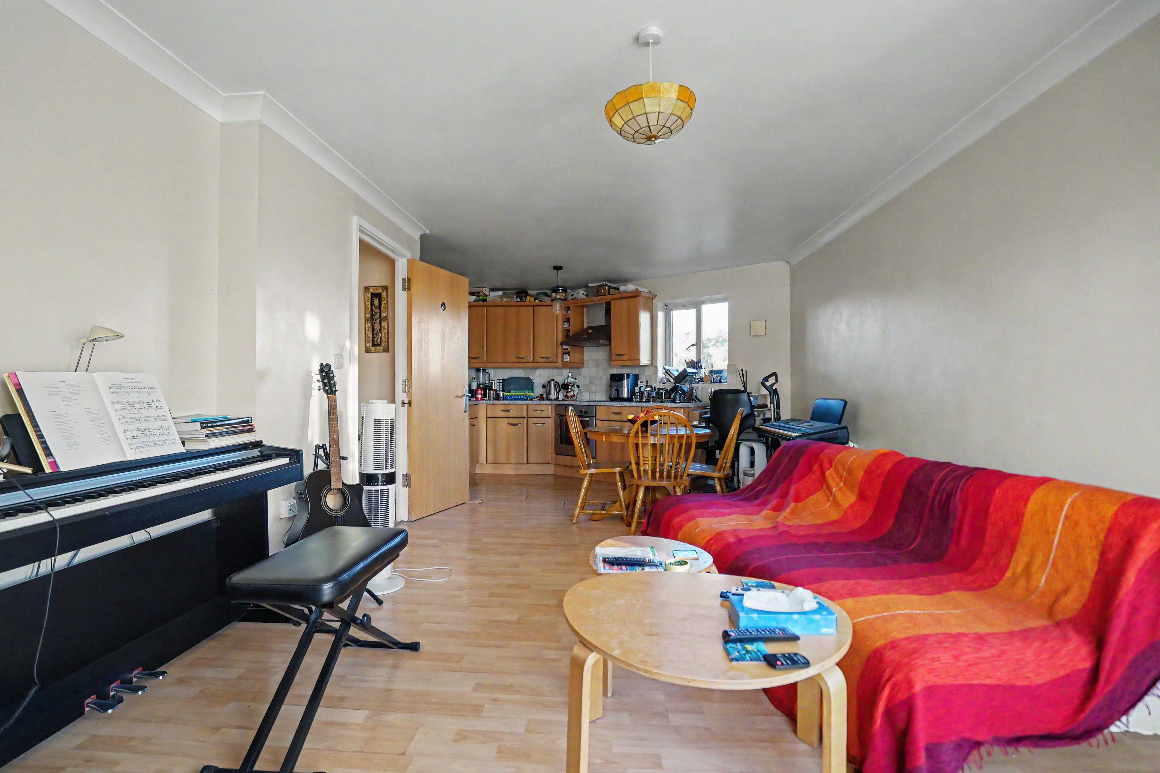 5 - Living room