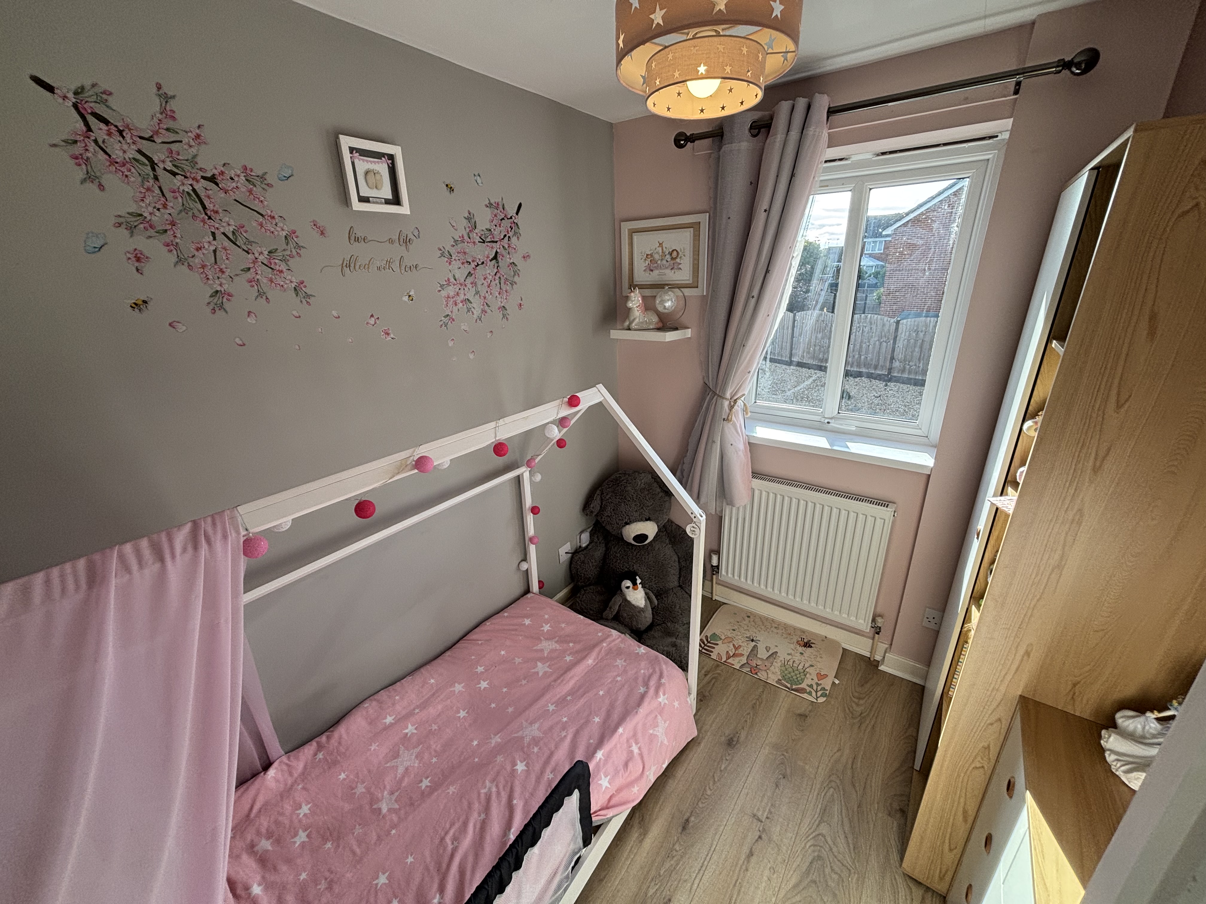 20 - Bedroom 4