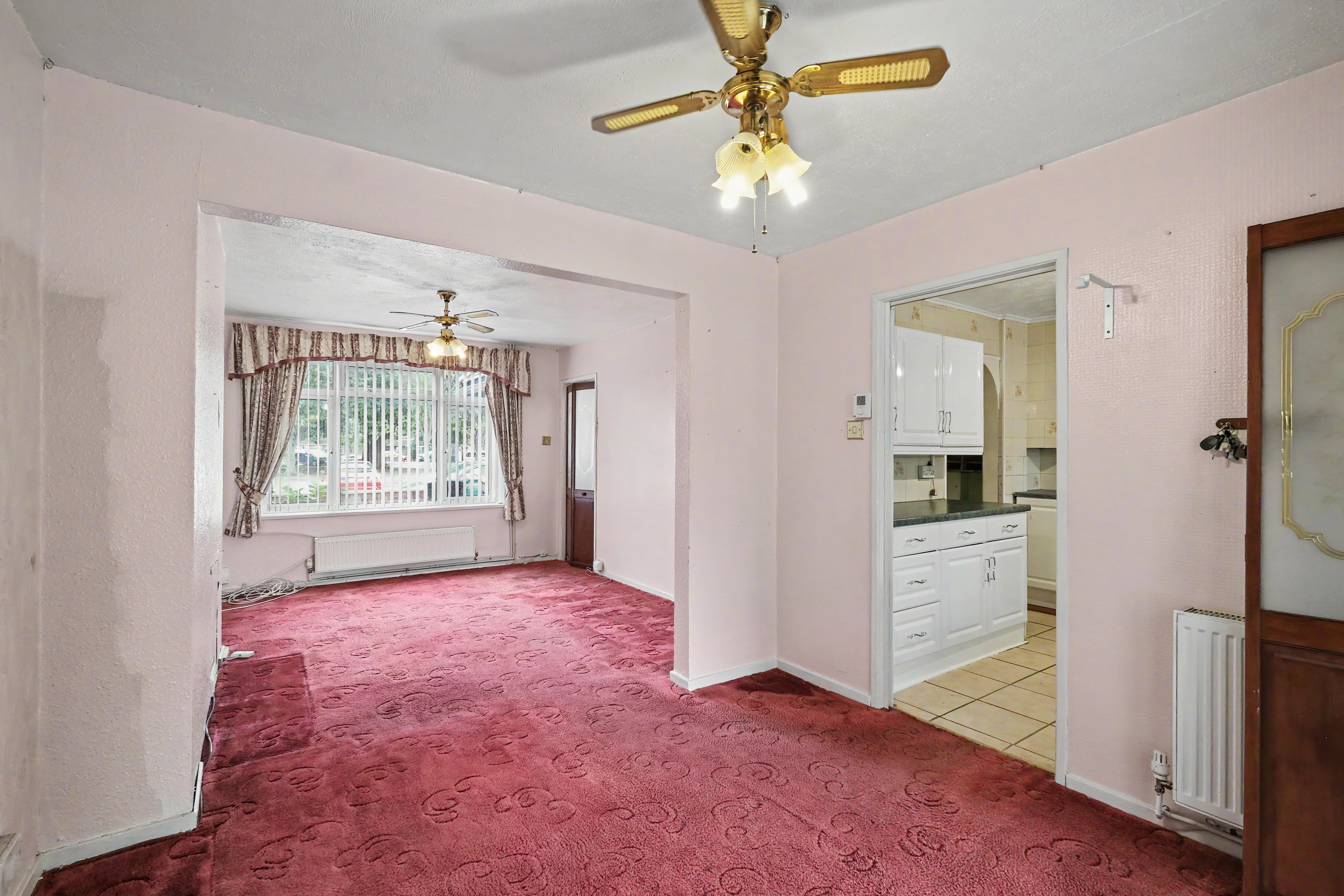 4 - Living room