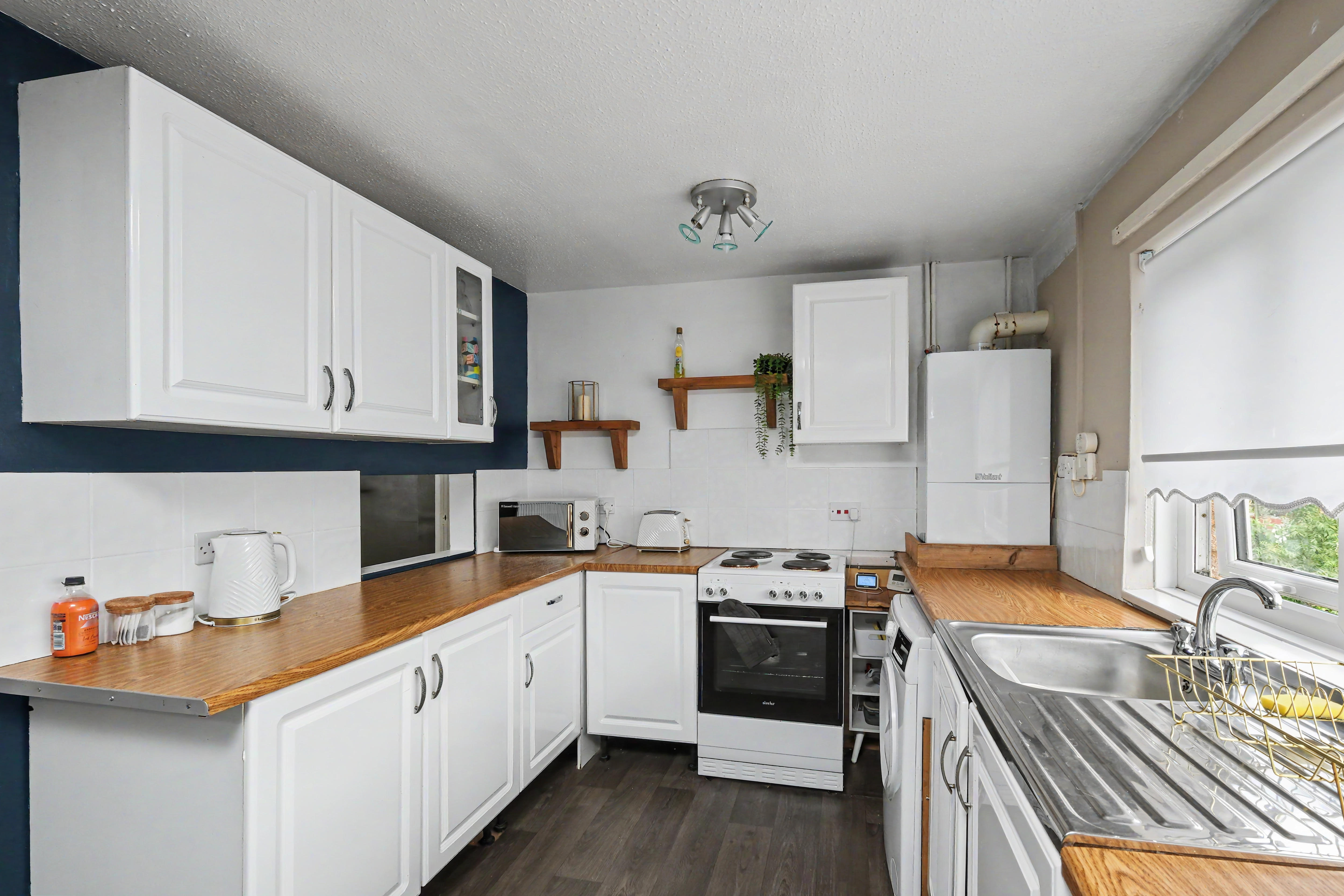 3 - Kitchen