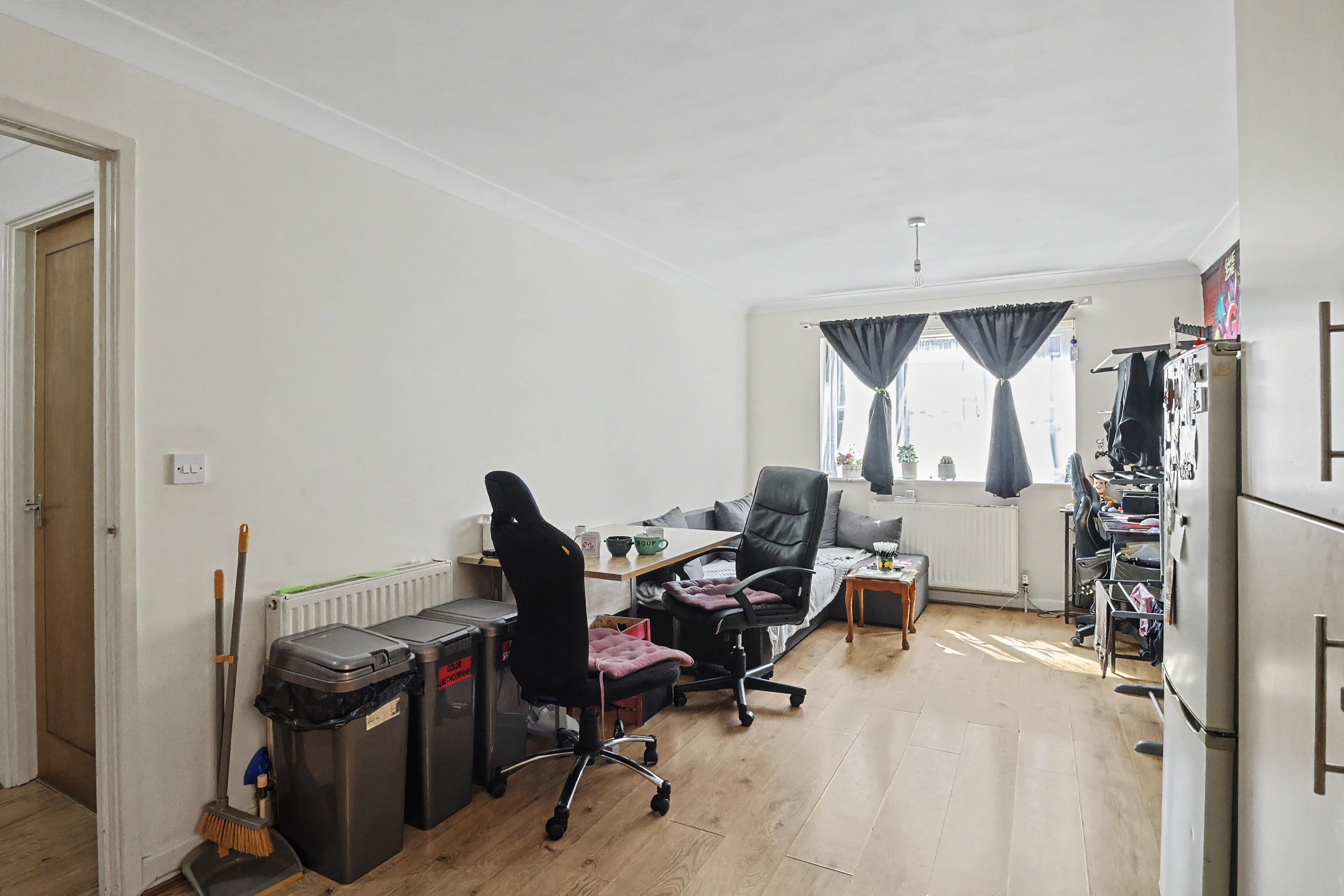 5 - Living area