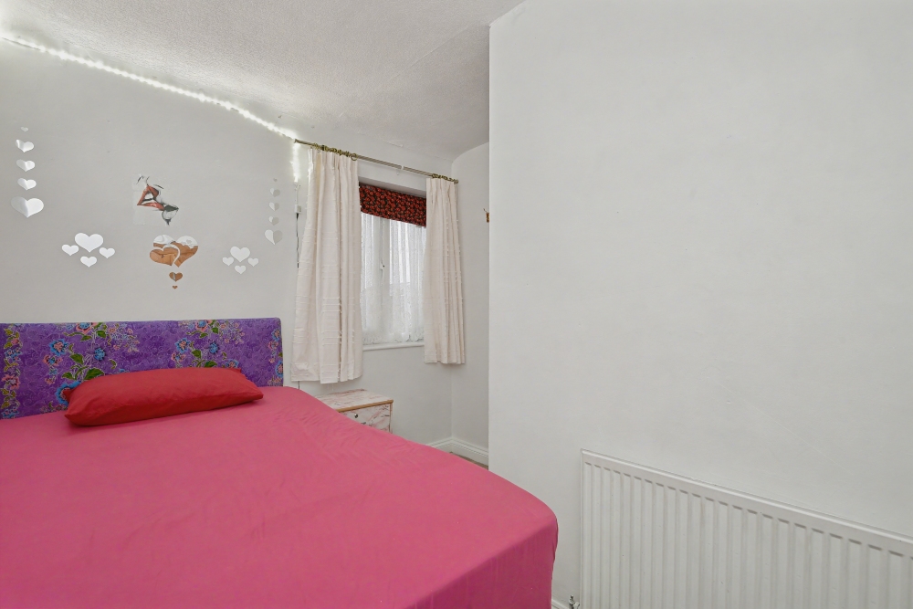 15 - Bedroom 2
