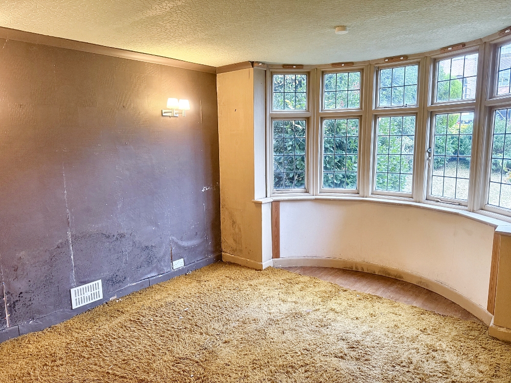 5 - Living room