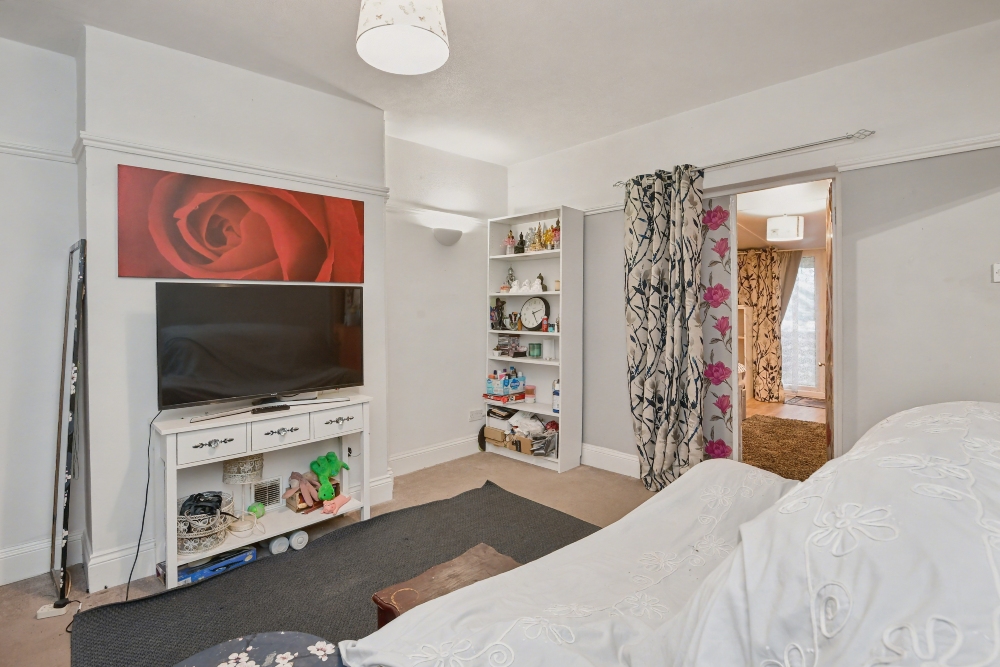 10 - Living room