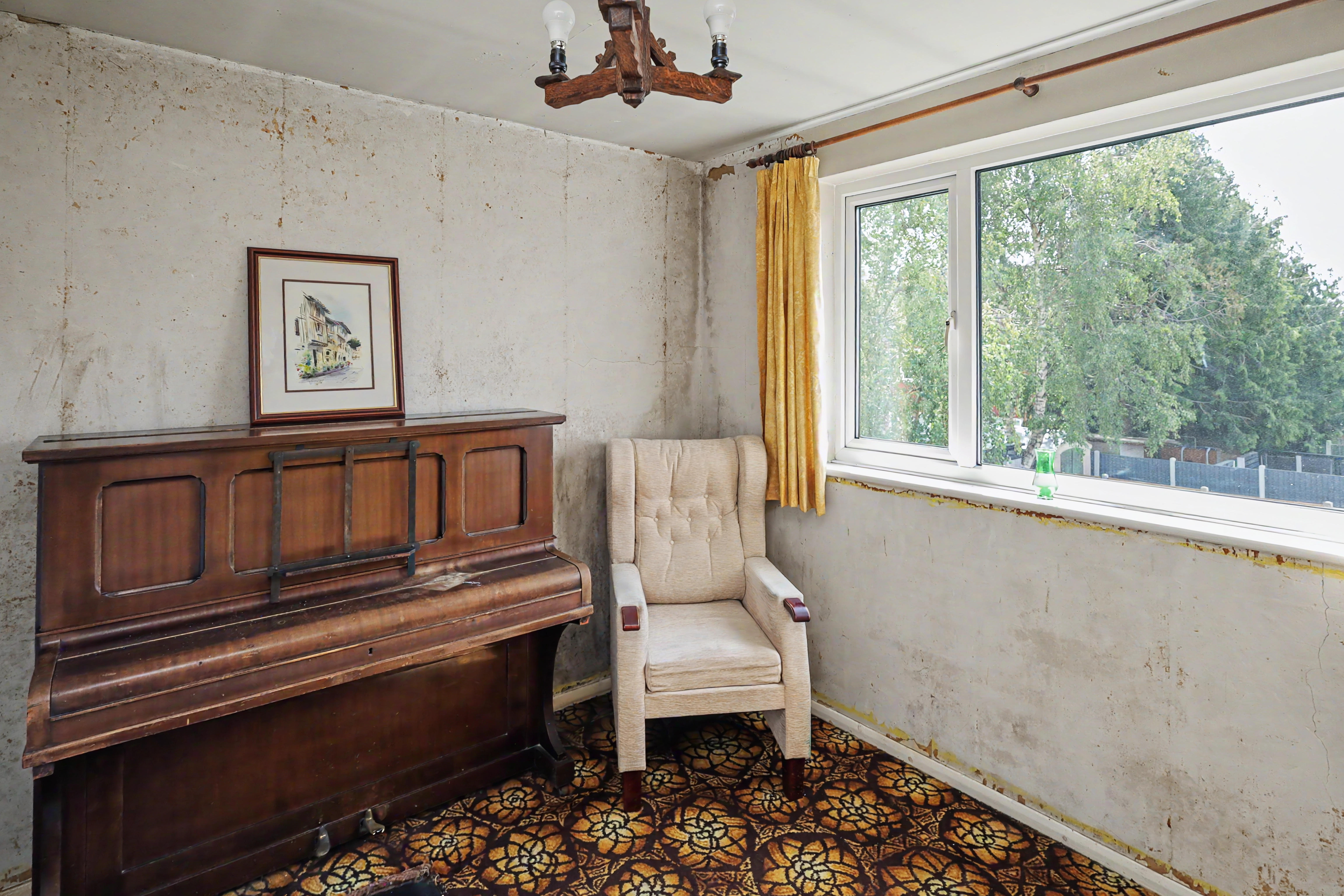 9 - Dining room