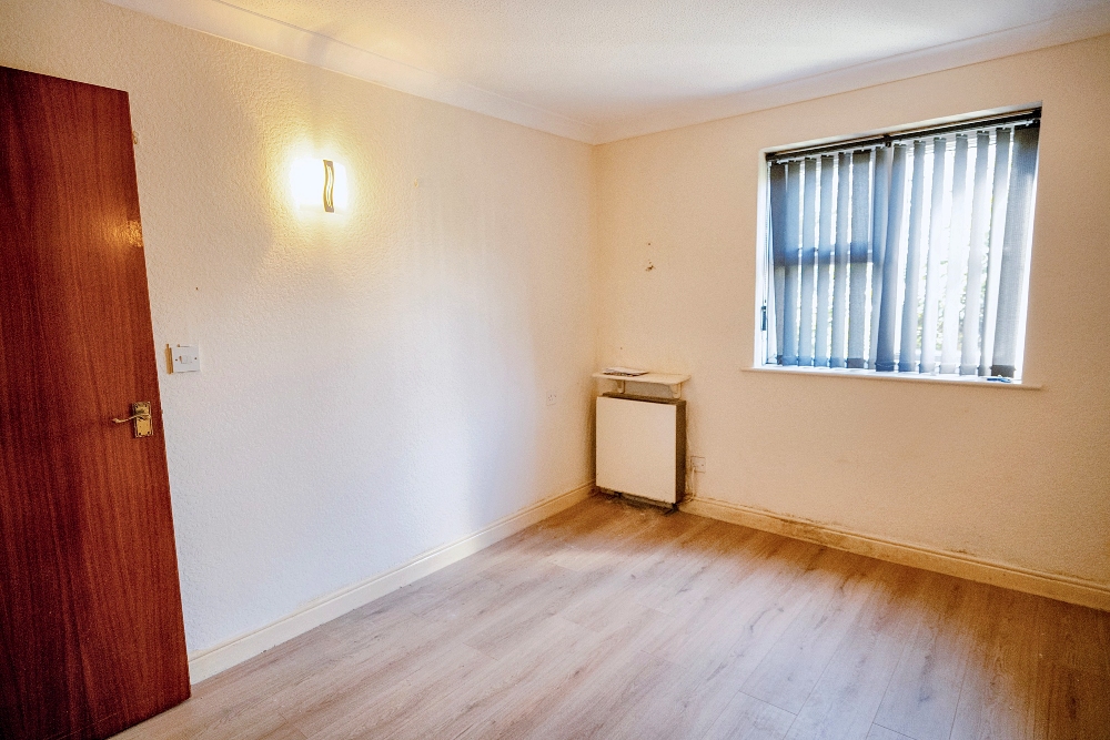 12 - Bedroom