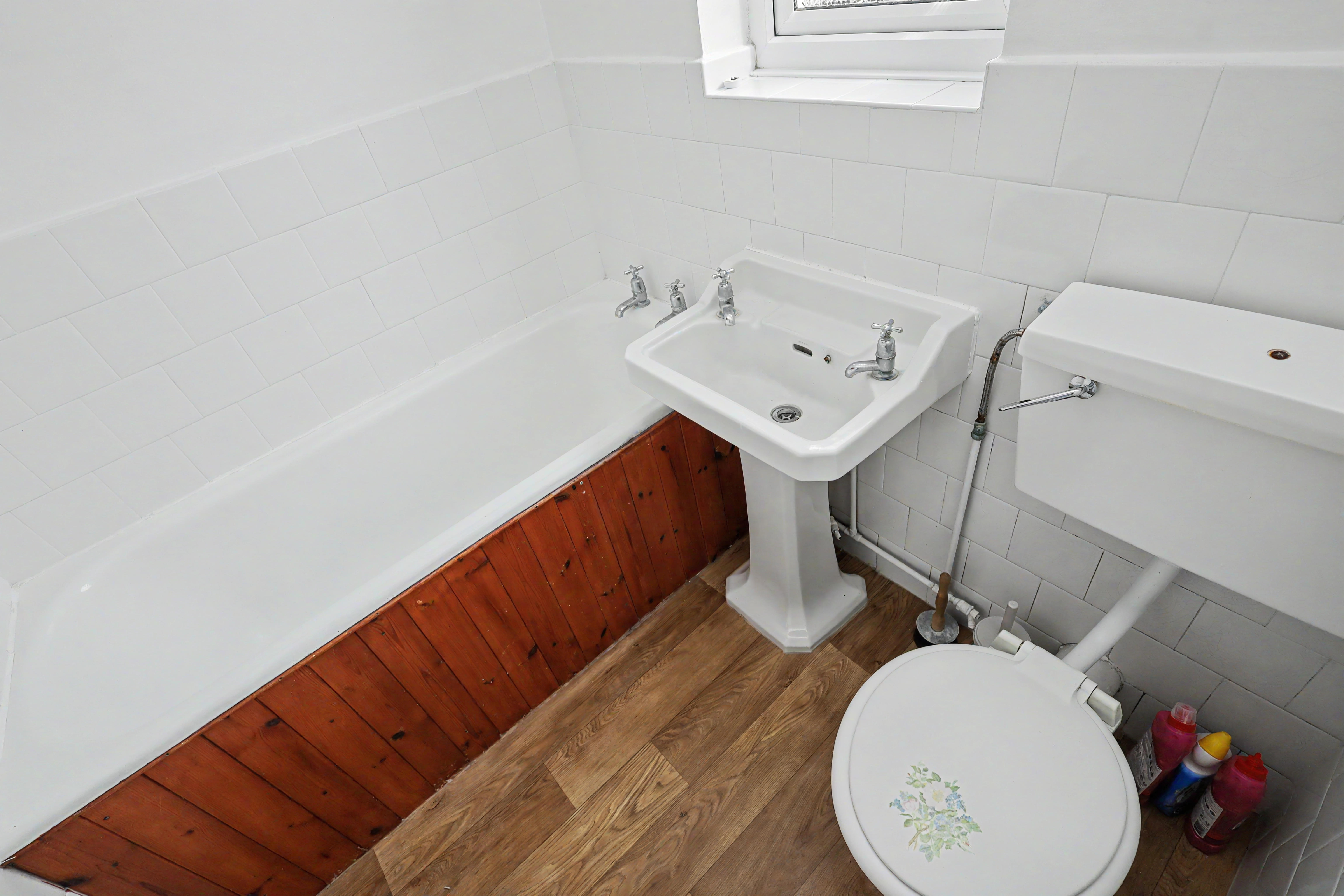15 - Bathroom