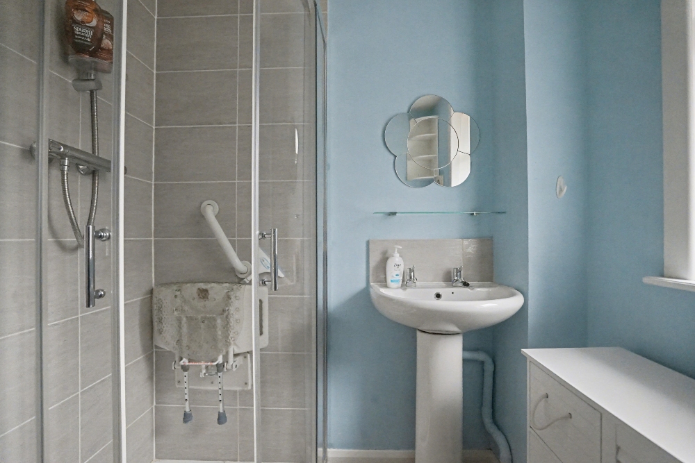 19 - Bathroom