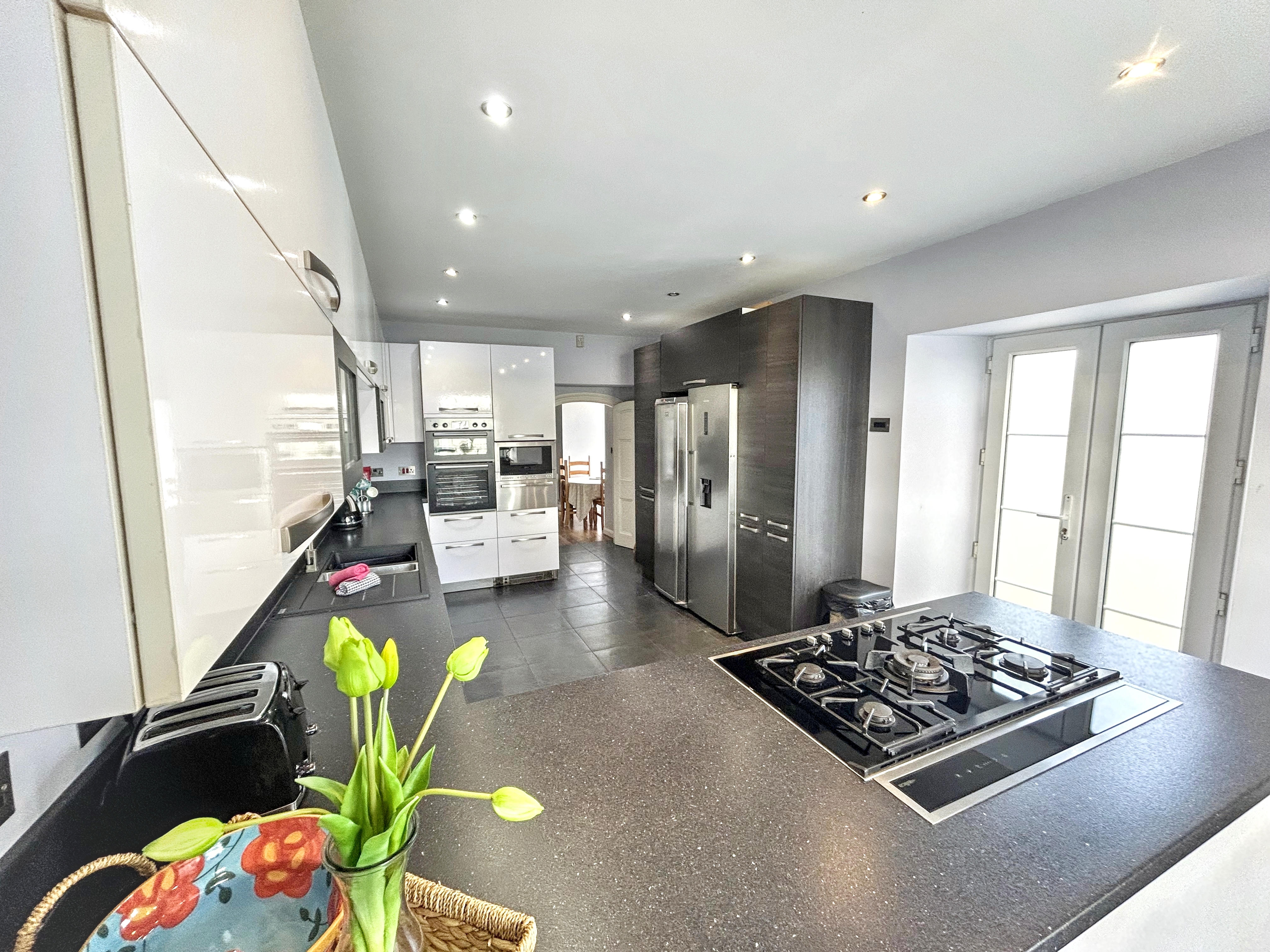 3 - Kitchen