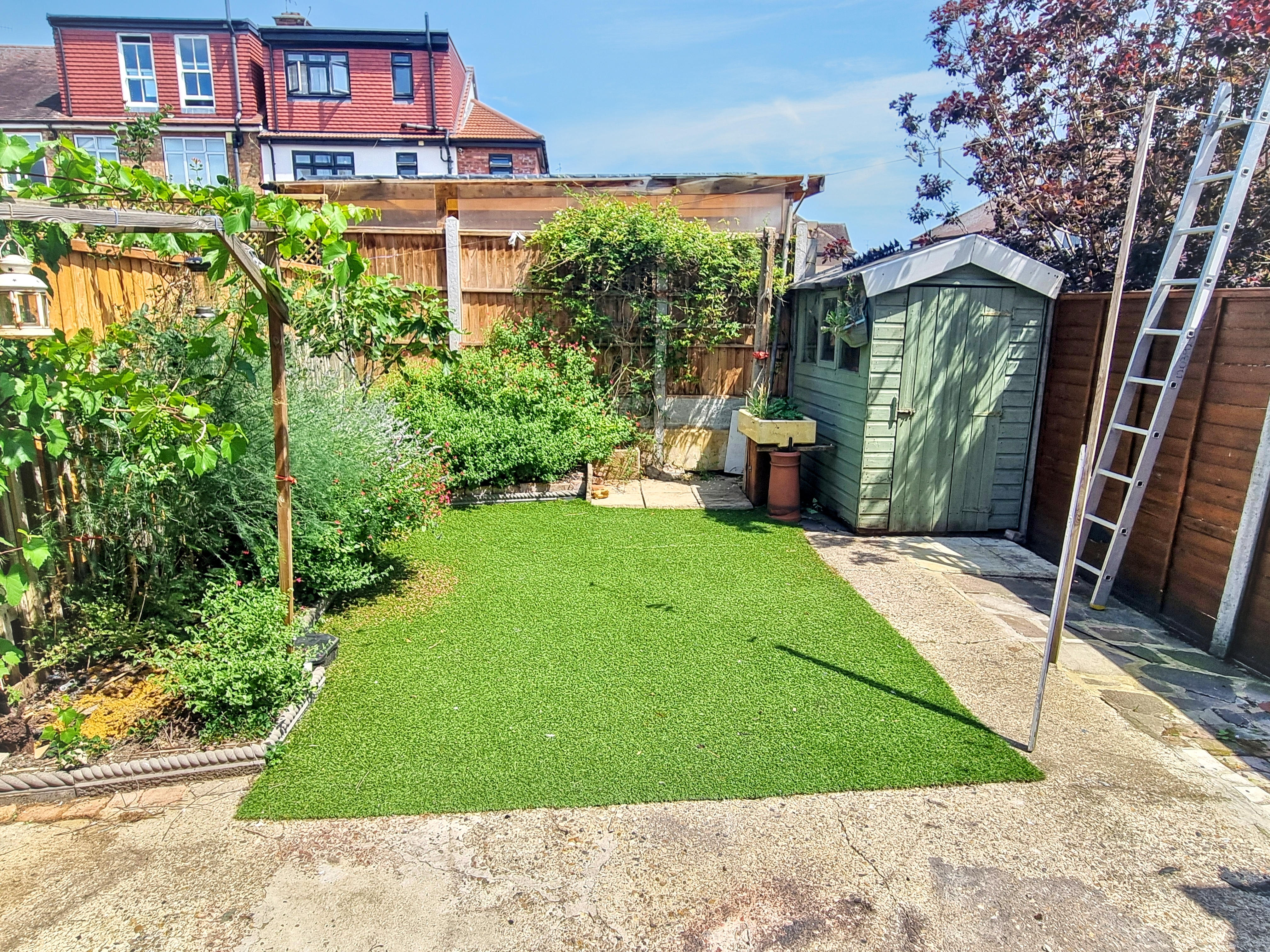 12 - Garden