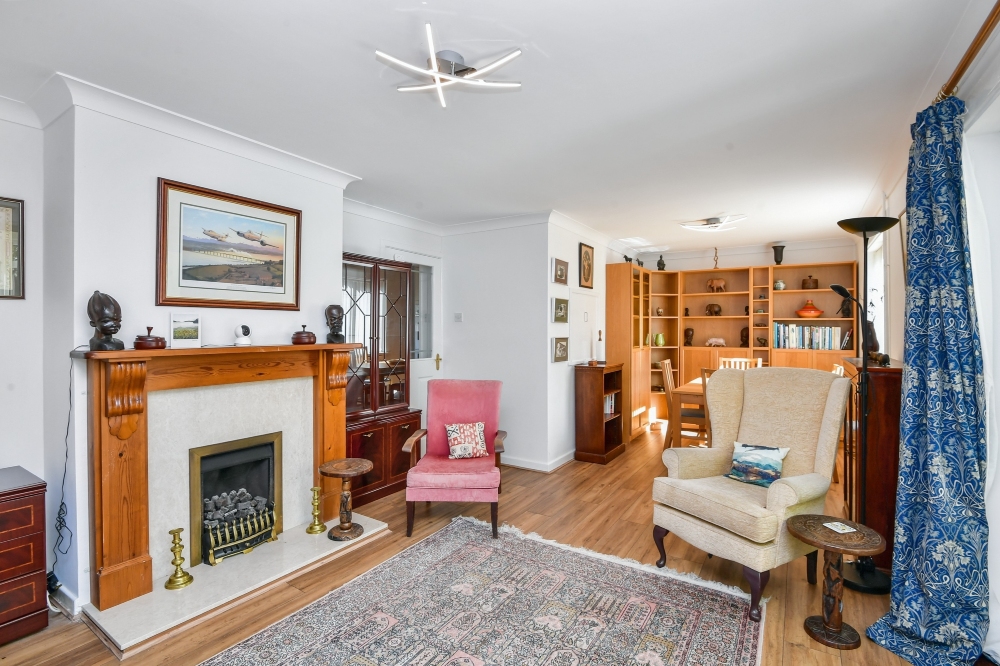 9 - Living room