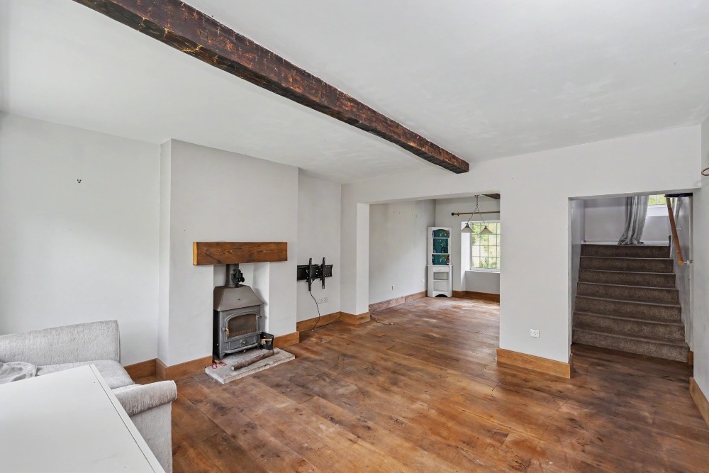 9 - Dining room